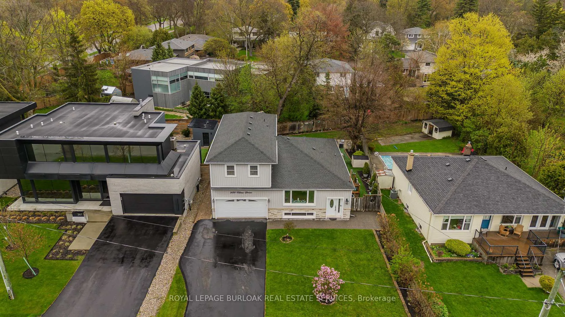 Photo 2 of 283 Vilma Drive, Oakville, Bronte — HOMEH
