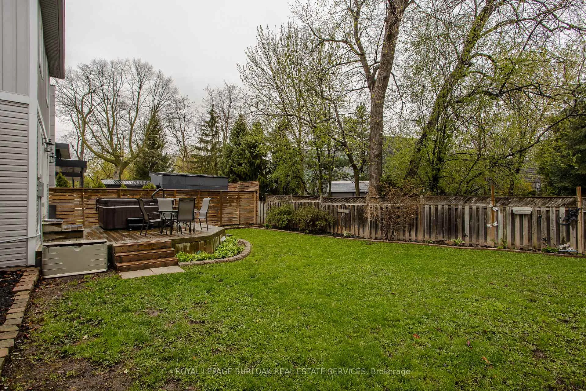 Photo 3 of 283 Vilma Drive, Oakville, Bronte — HOMEH