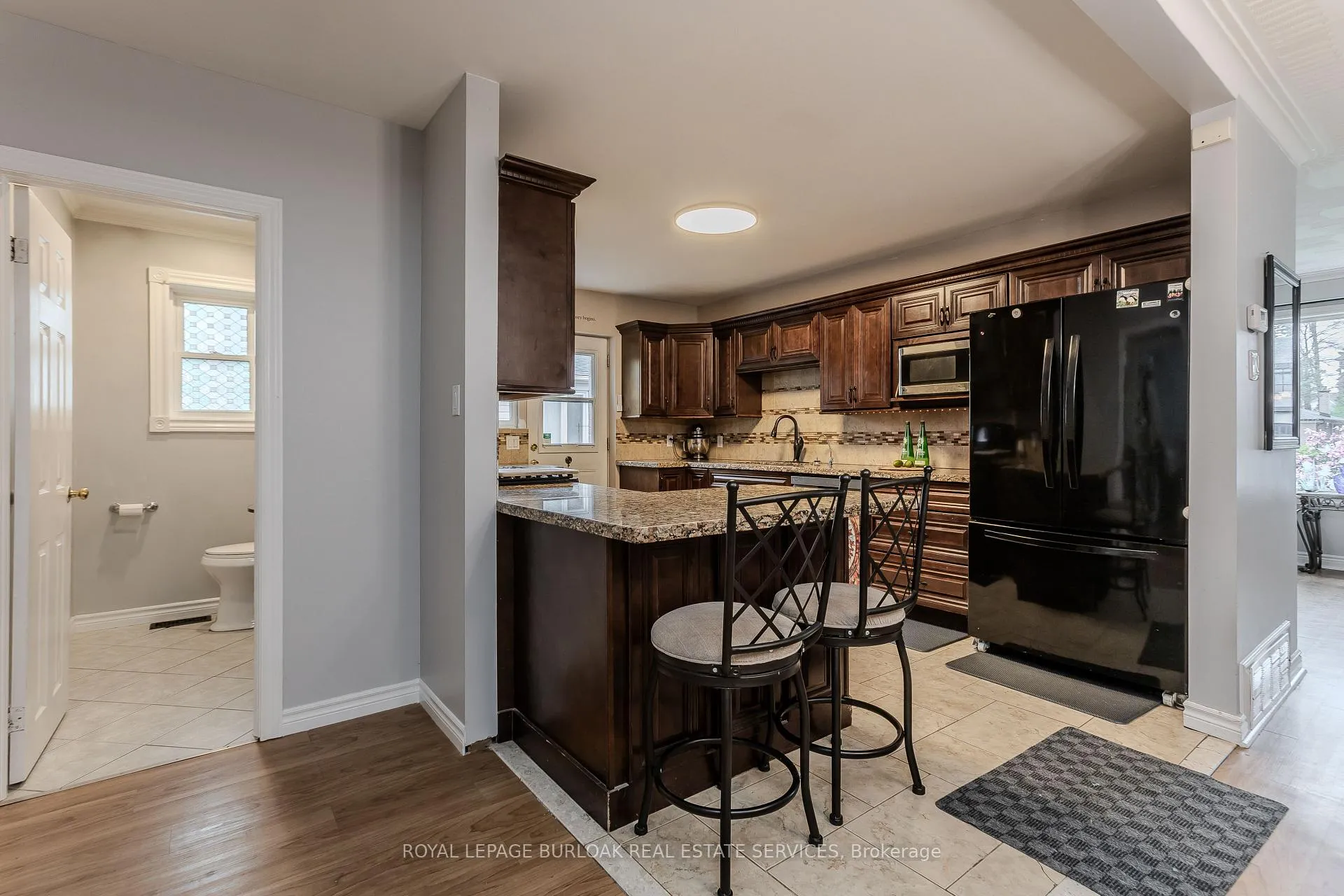 Photo 16 of 283 Vilma Drive, Oakville, Bronte — HOMEH