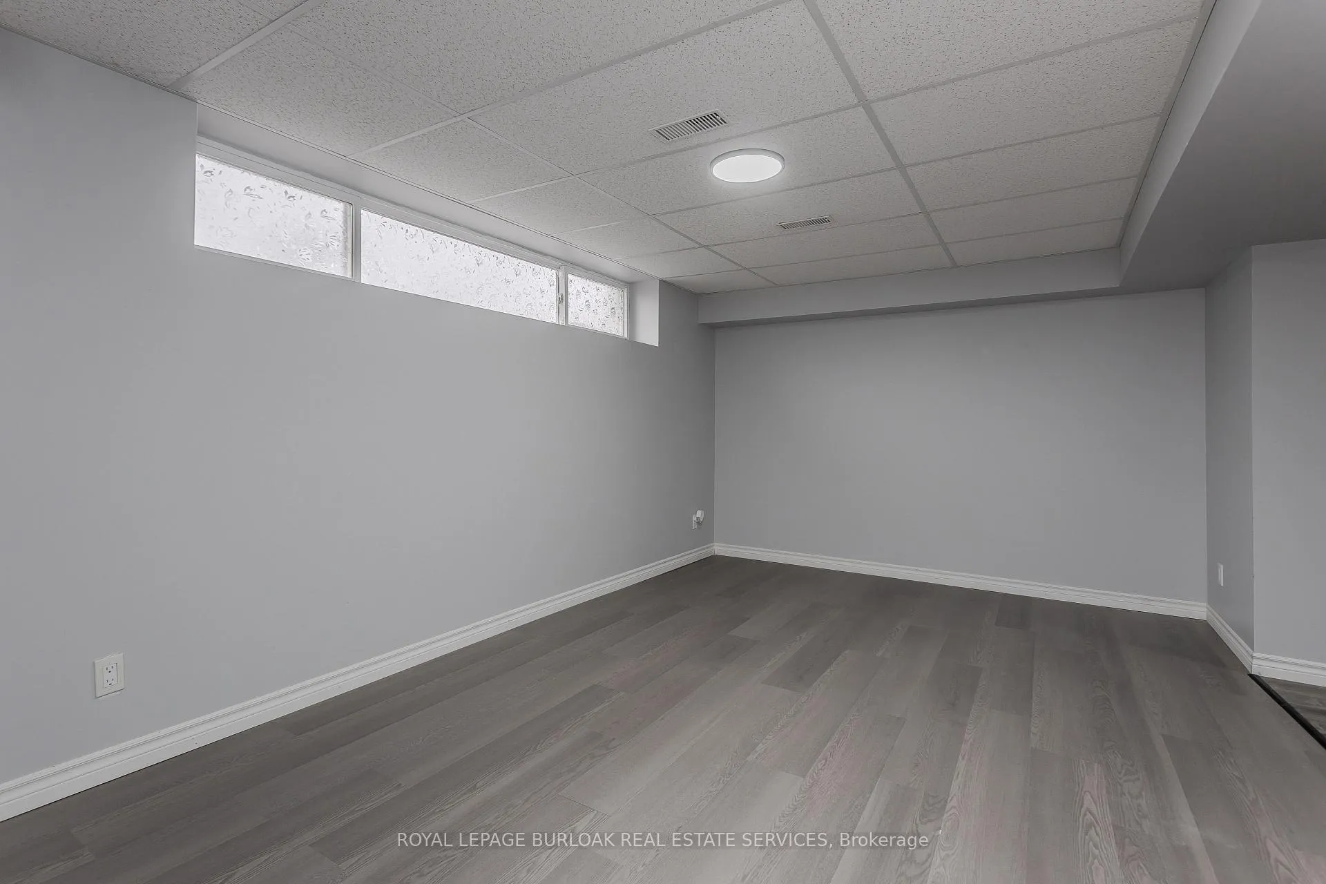 Photo 30 of 283 Vilma Drive, Oakville, Bronte — HOMEH