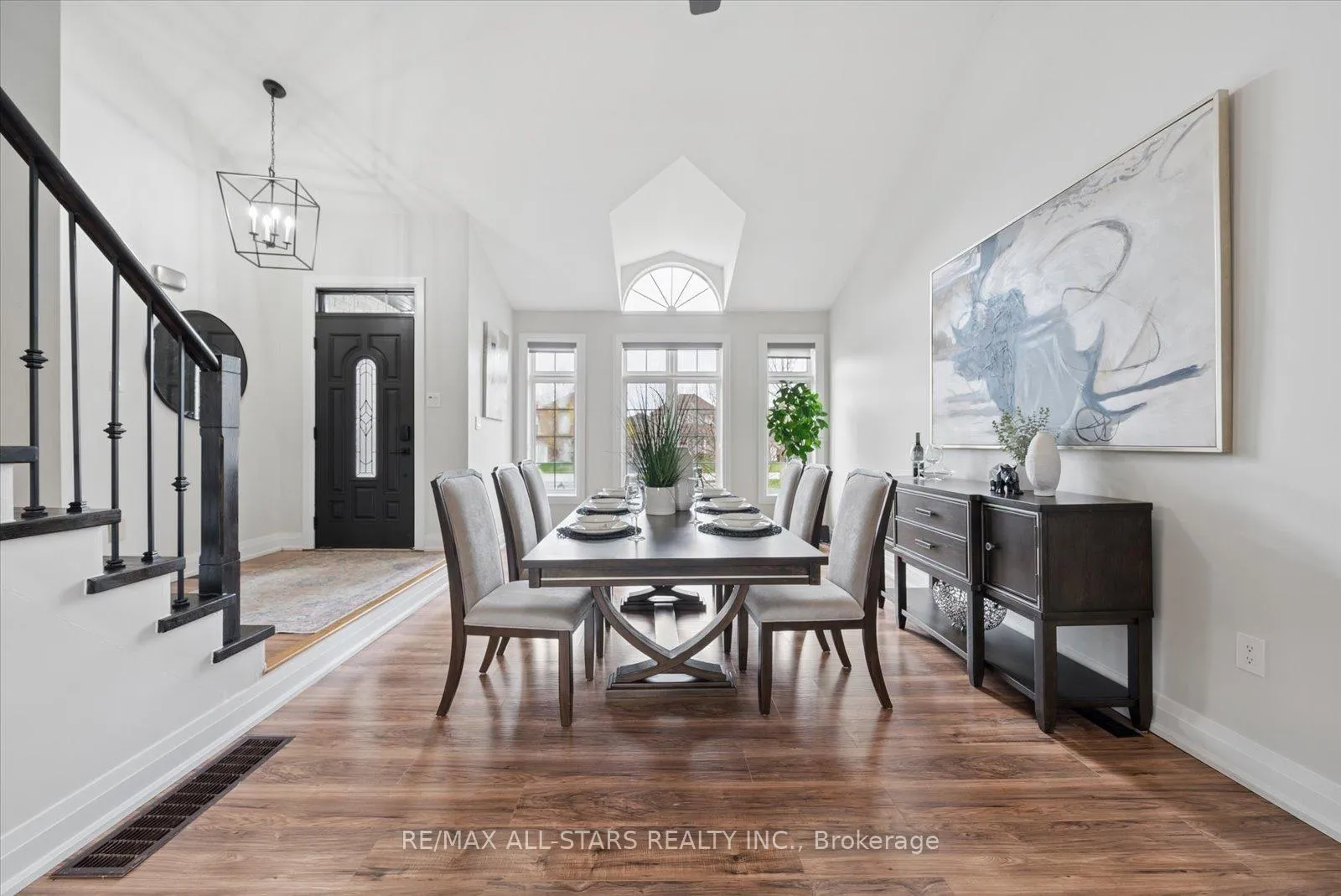 Photo 11 of 114 Kingsridge Road, Barrie, Bayshore — HOMEH