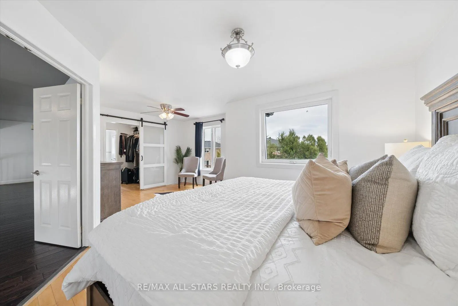 Photo 25 of 114 Kingsridge Road, Barrie, Bayshore — HOMEH