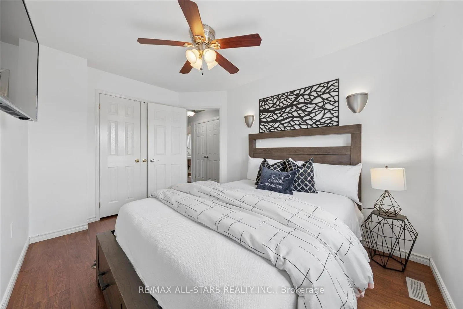 Photo 29 of 114 Kingsridge Road, Barrie, Bayshore — HOMEH