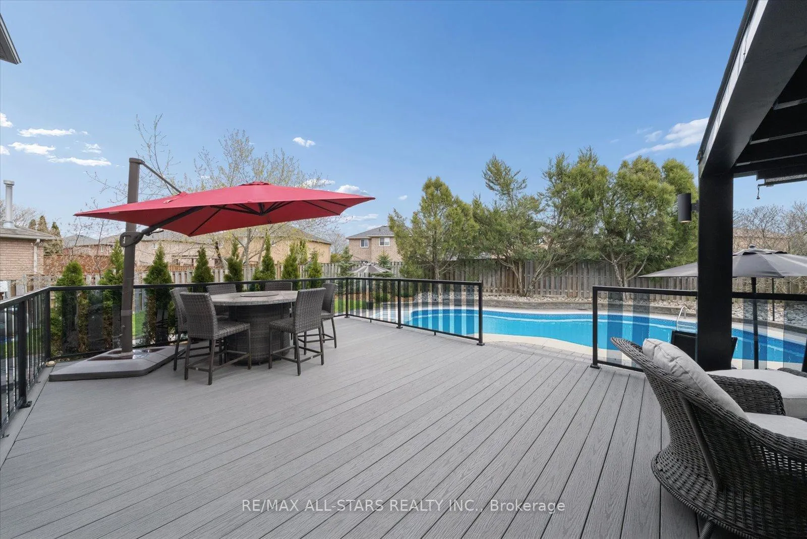 Photo 39 of 114 Kingsridge Road, Barrie, Bayshore — HOMEH