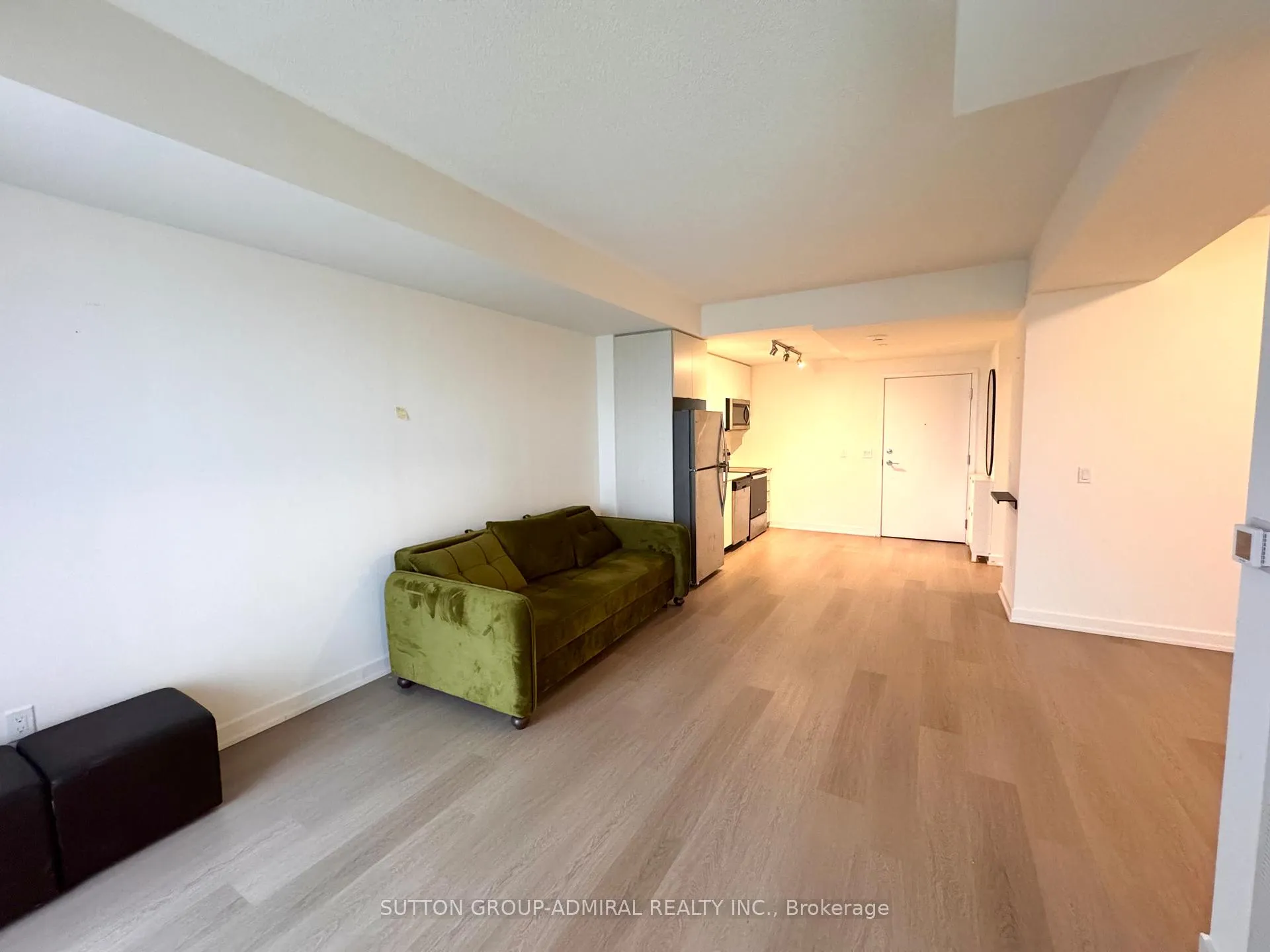 Photo 2 of Unit 520, 859 The Queensway, Etobicoke, Stonegate-Queensway — HOMEH