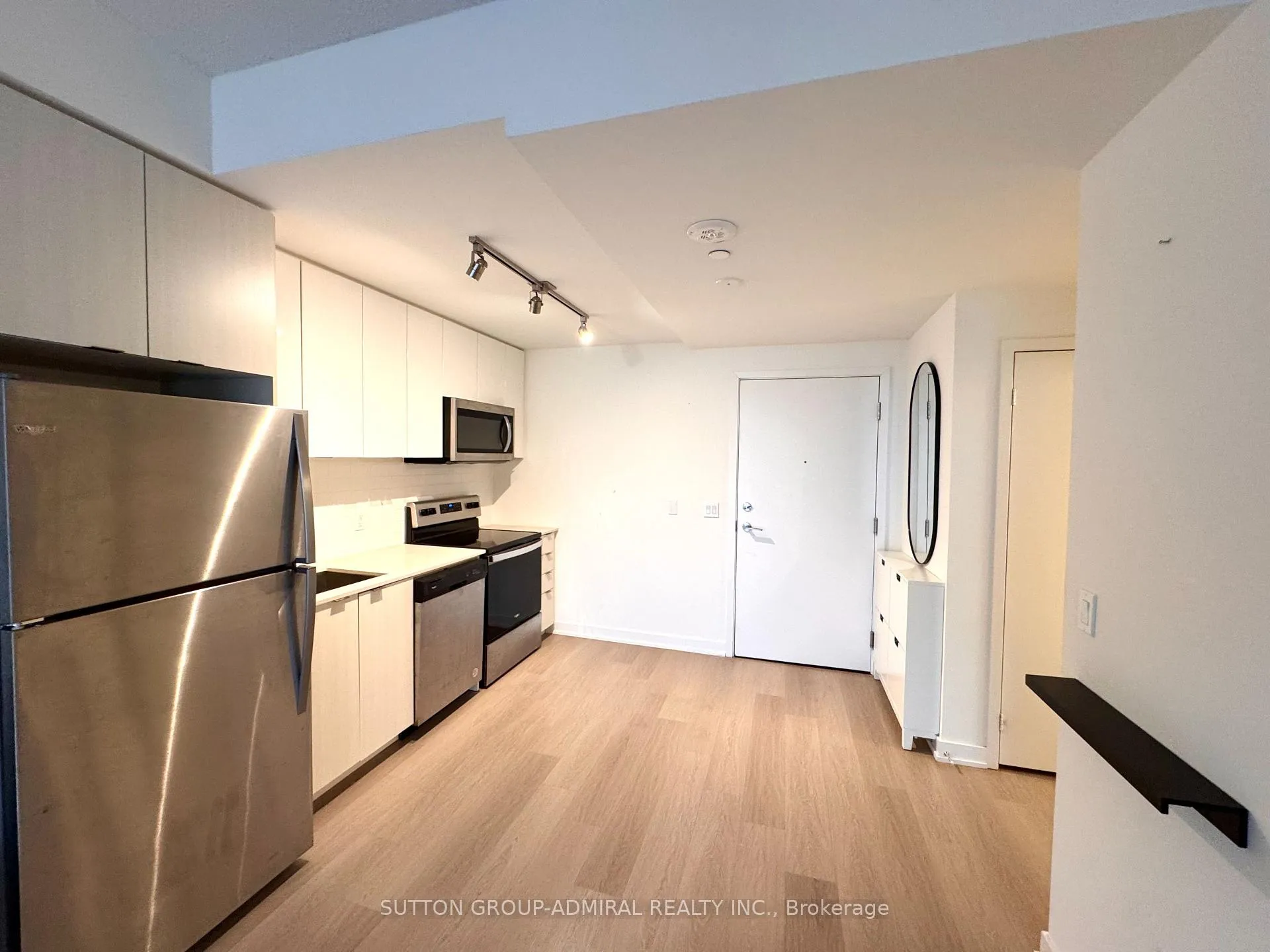 Photo 6 of Unit 520, 859 The Queensway, Etobicoke, Stonegate-Queensway — HOMEH