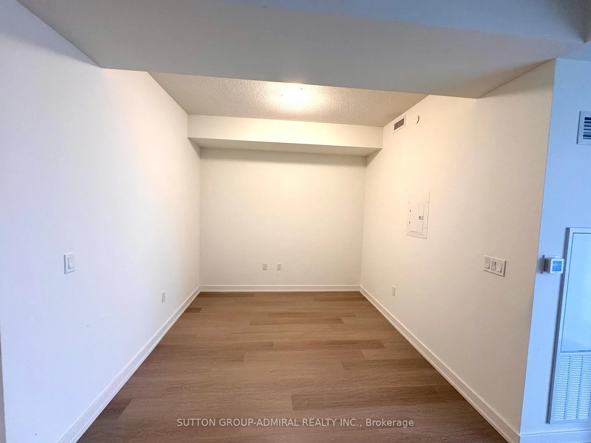 Photo 7 of Unit 520, 859 The Queensway, Etobicoke, Stonegate-Queensway — HOMEH
