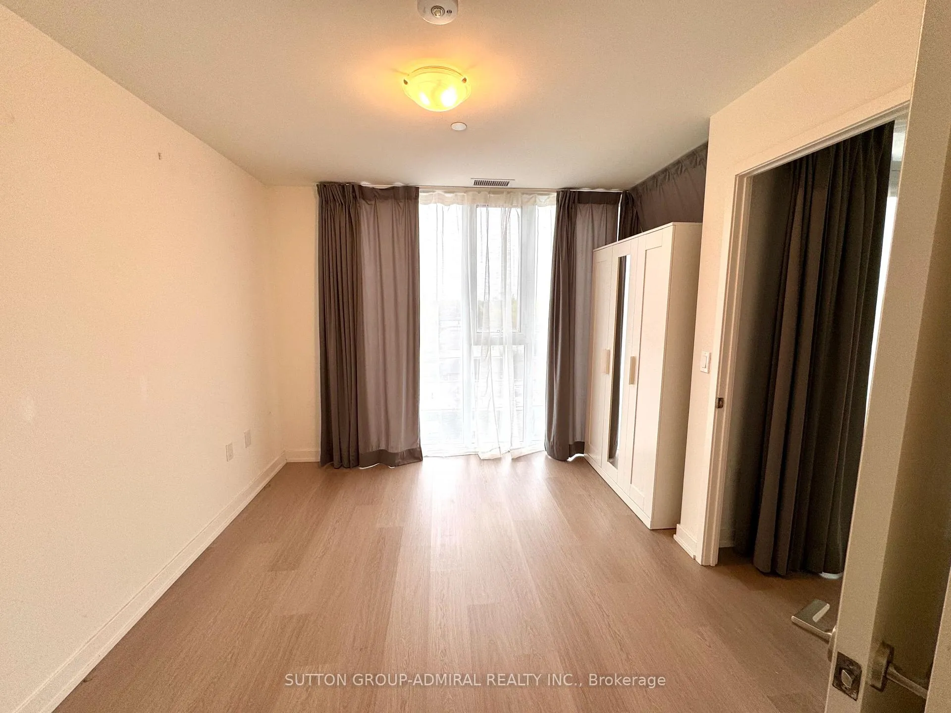 Photo 12 of Unit 520, 859 The Queensway, Etobicoke, Stonegate-Queensway — HOMEH