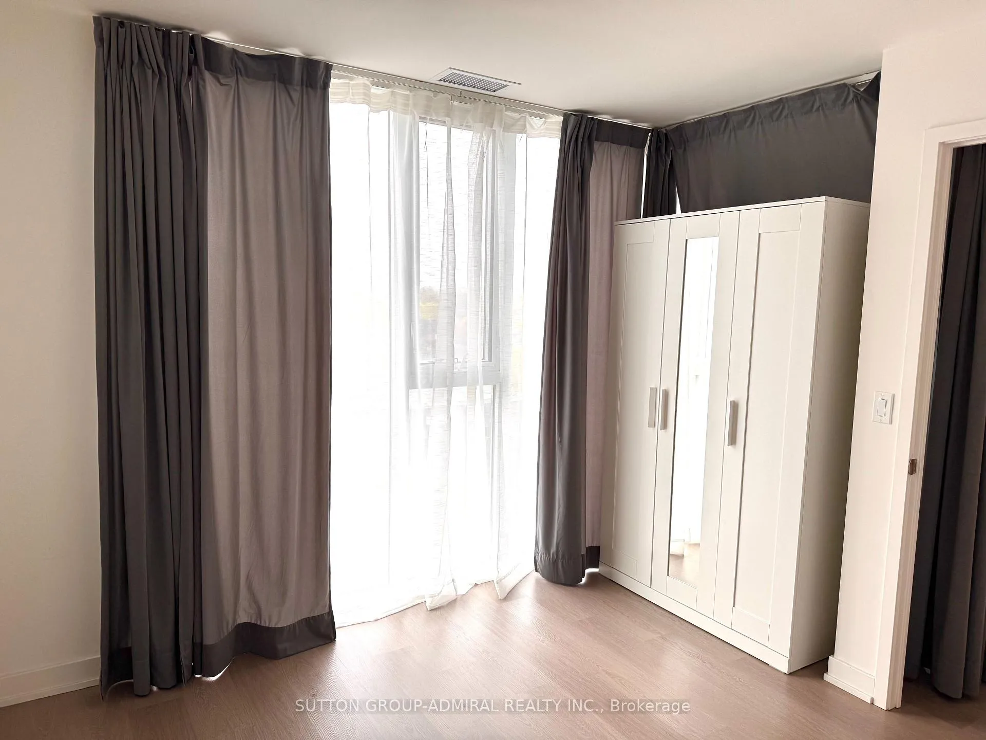 Photo 13 of Unit 520, 859 The Queensway, Etobicoke, Stonegate-Queensway — HOMEH