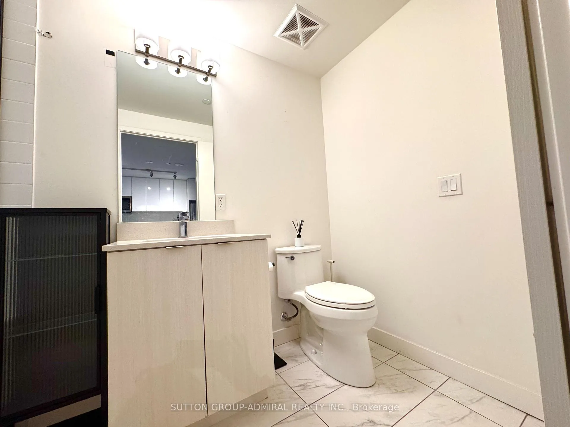 Photo 18 of Unit 520, 859 The Queensway, Etobicoke, Stonegate-Queensway — HOMEH