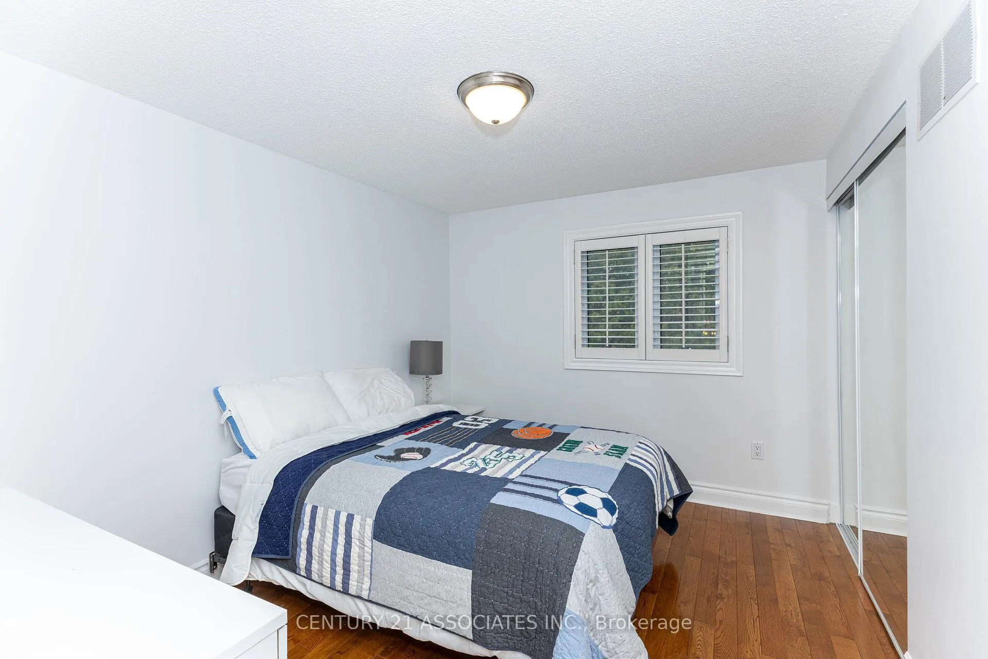 Photo 28 of 24 Garnish Green, Markham, Markham Village — HOMEH