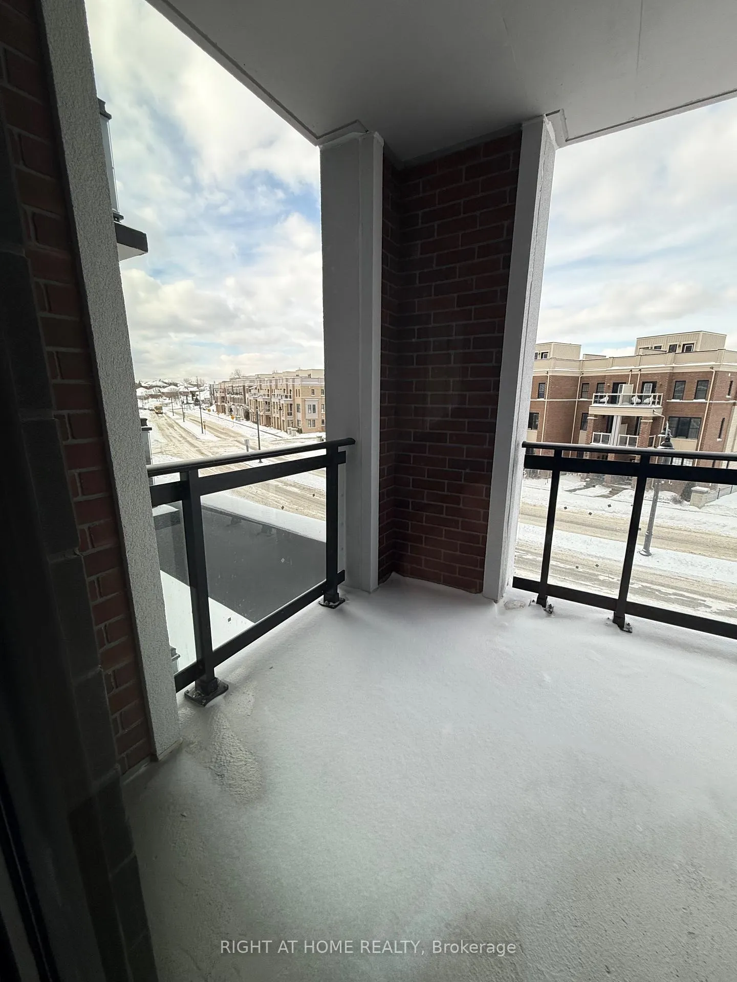 Photo 14 of Unit 313, 51 Clarington Boulevard, Clarington, Bowmanville — HOMEH