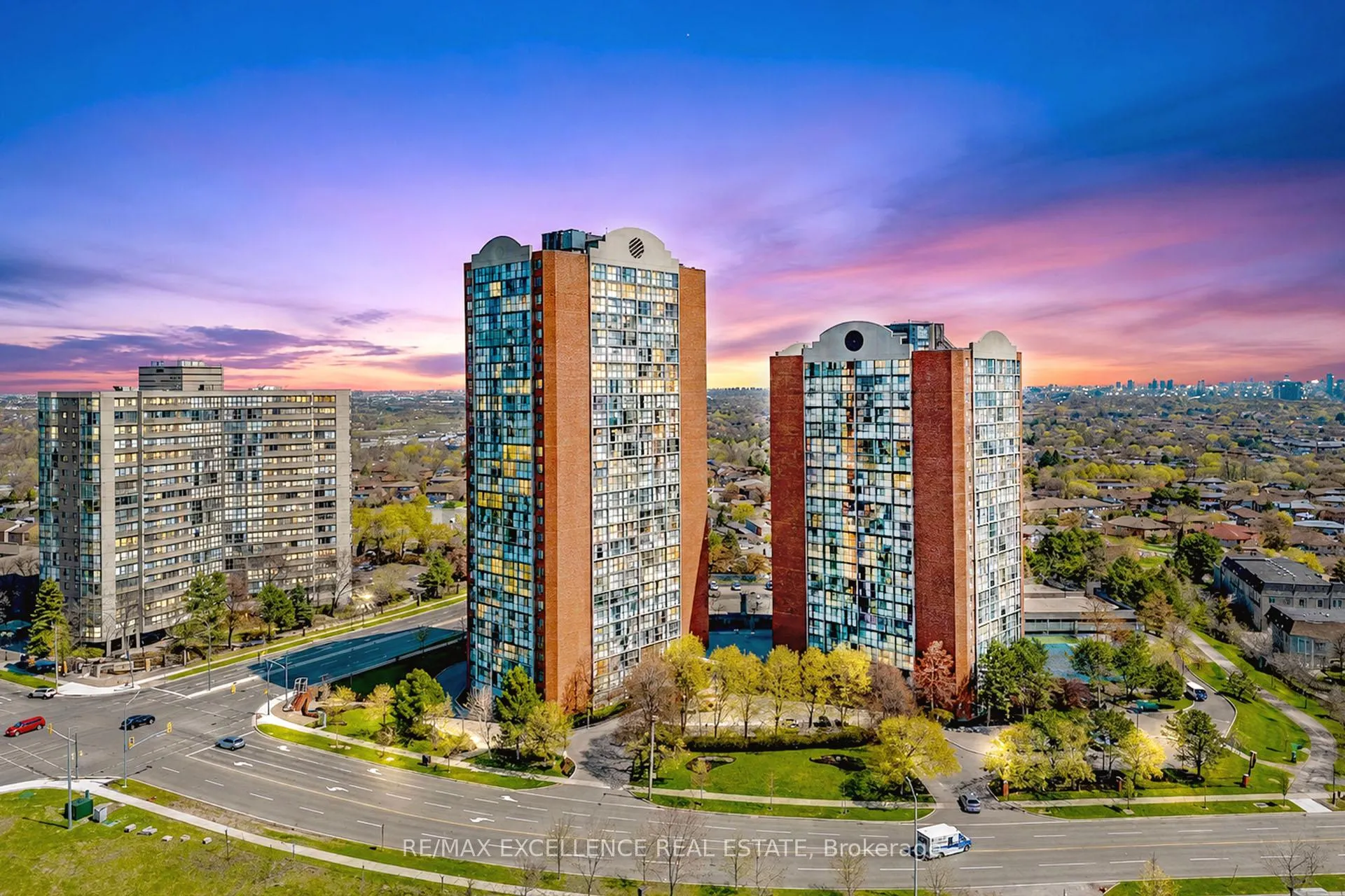 Front of Unit 202, 4205 Shipp Drive