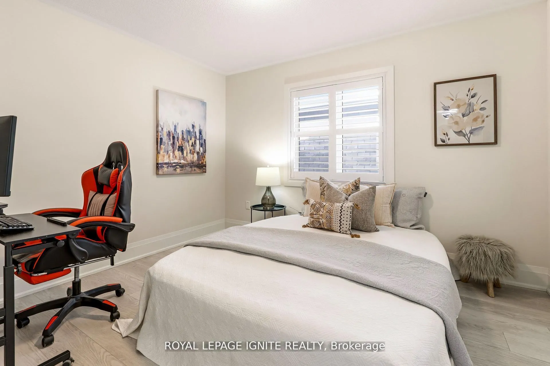 Photo 37 of 11 Jenwood Crescent, Brampton, Sandringham-Wellington North — HOMEH