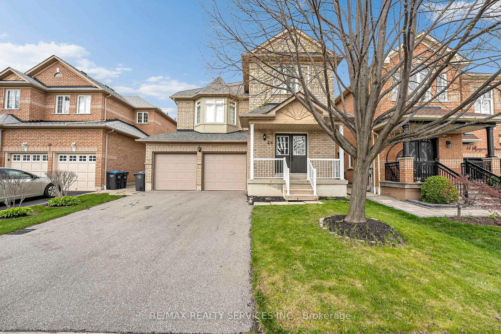 Photo 1 of 46 Ryegrass Crescent, Brampton, Snelgrove — HOMEH