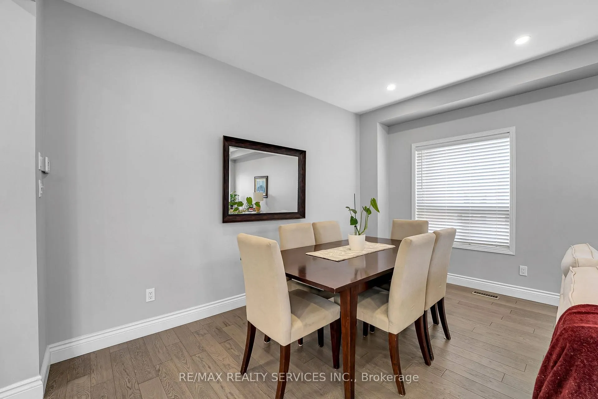 Photo 11 of 46 Ryegrass Crescent, Brampton, Snelgrove — HOMEH