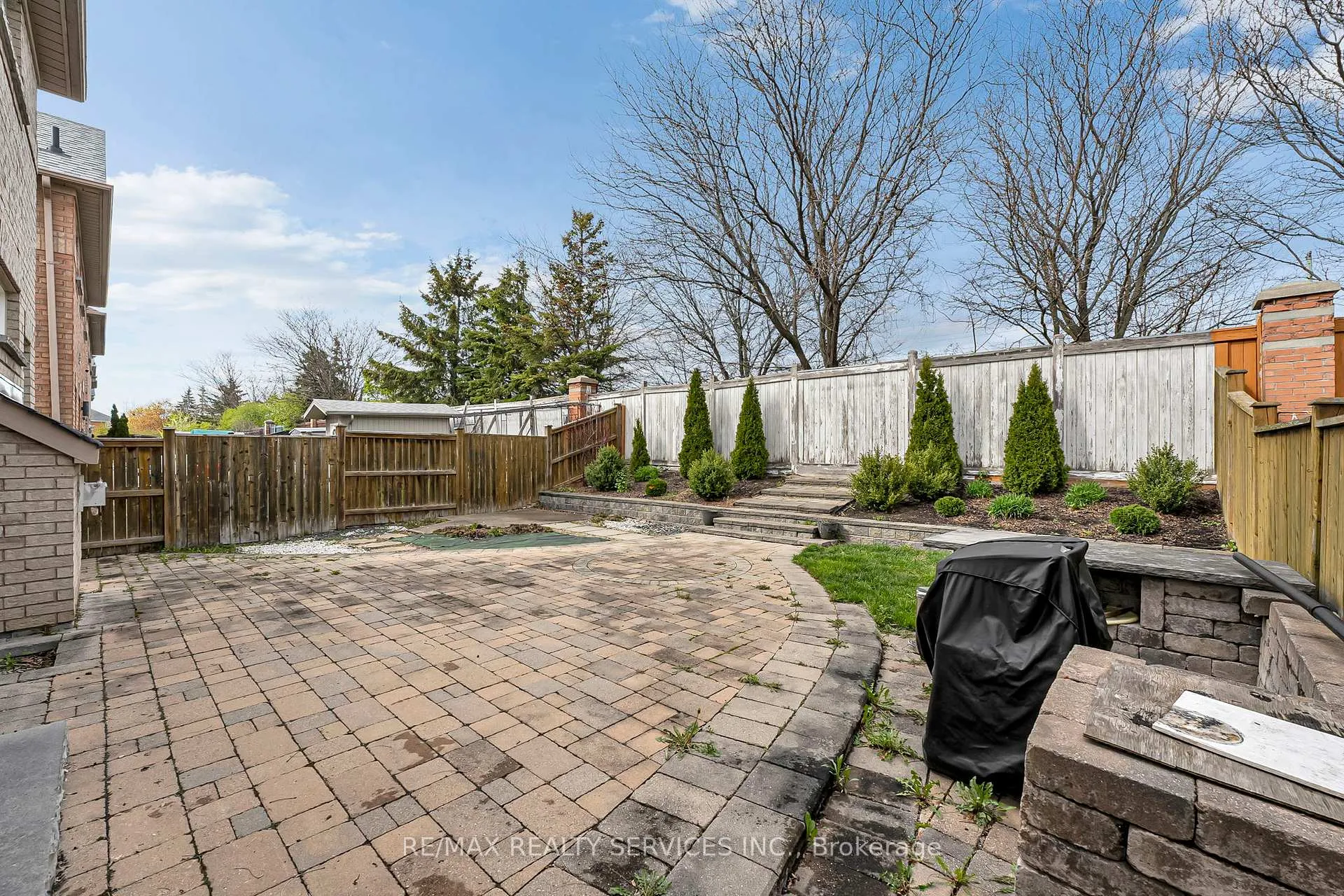 Photo 32 of 46 Ryegrass Crescent, Brampton, Snelgrove — HOMEH