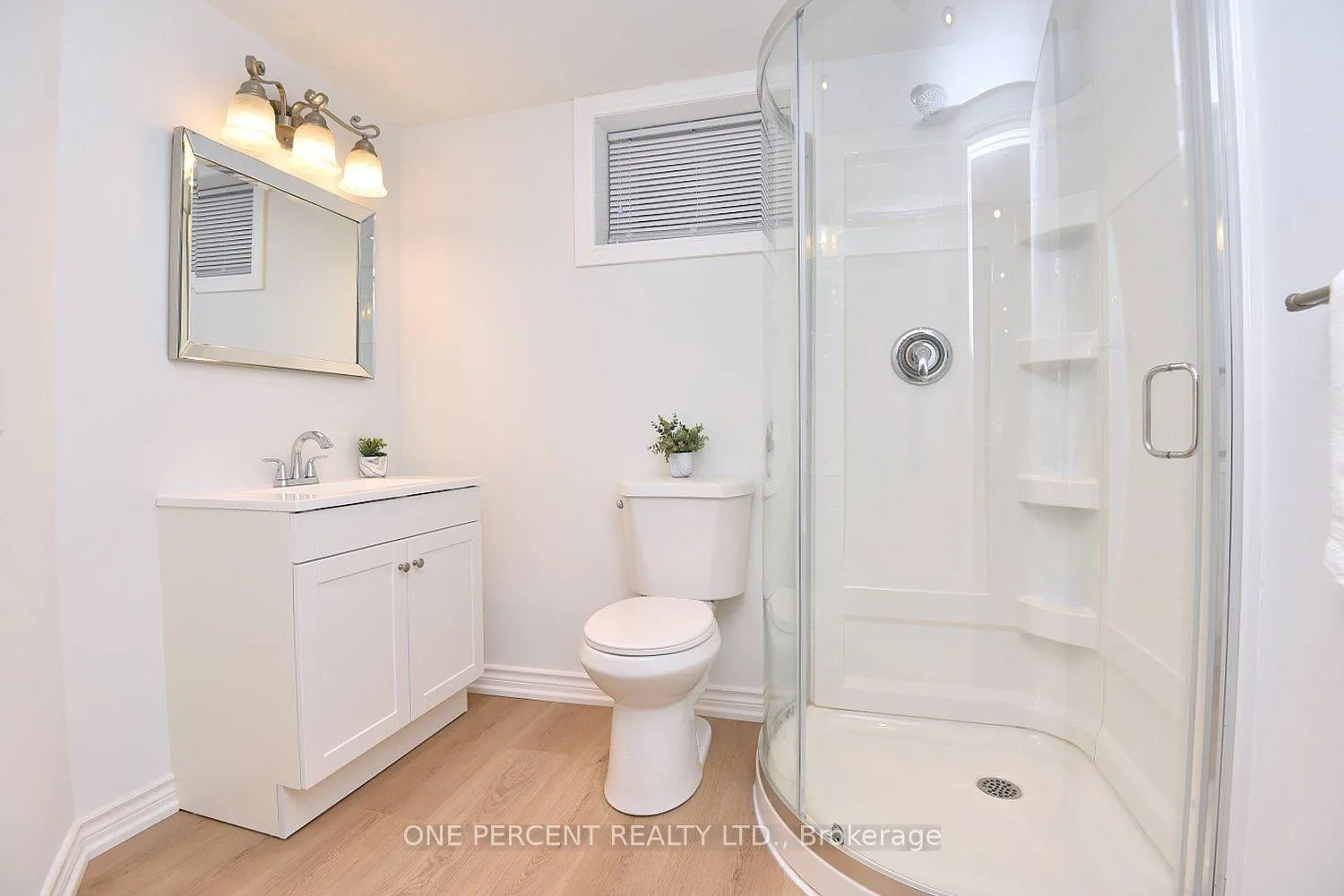 Photo 25 of 1338 De Quincy Crescent, Burlington, Mountainside — HOMEH