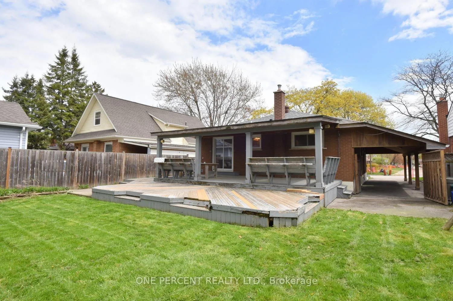 Photo 31 of 1338 De Quincy Crescent, Burlington, Mountainside — HOMEH