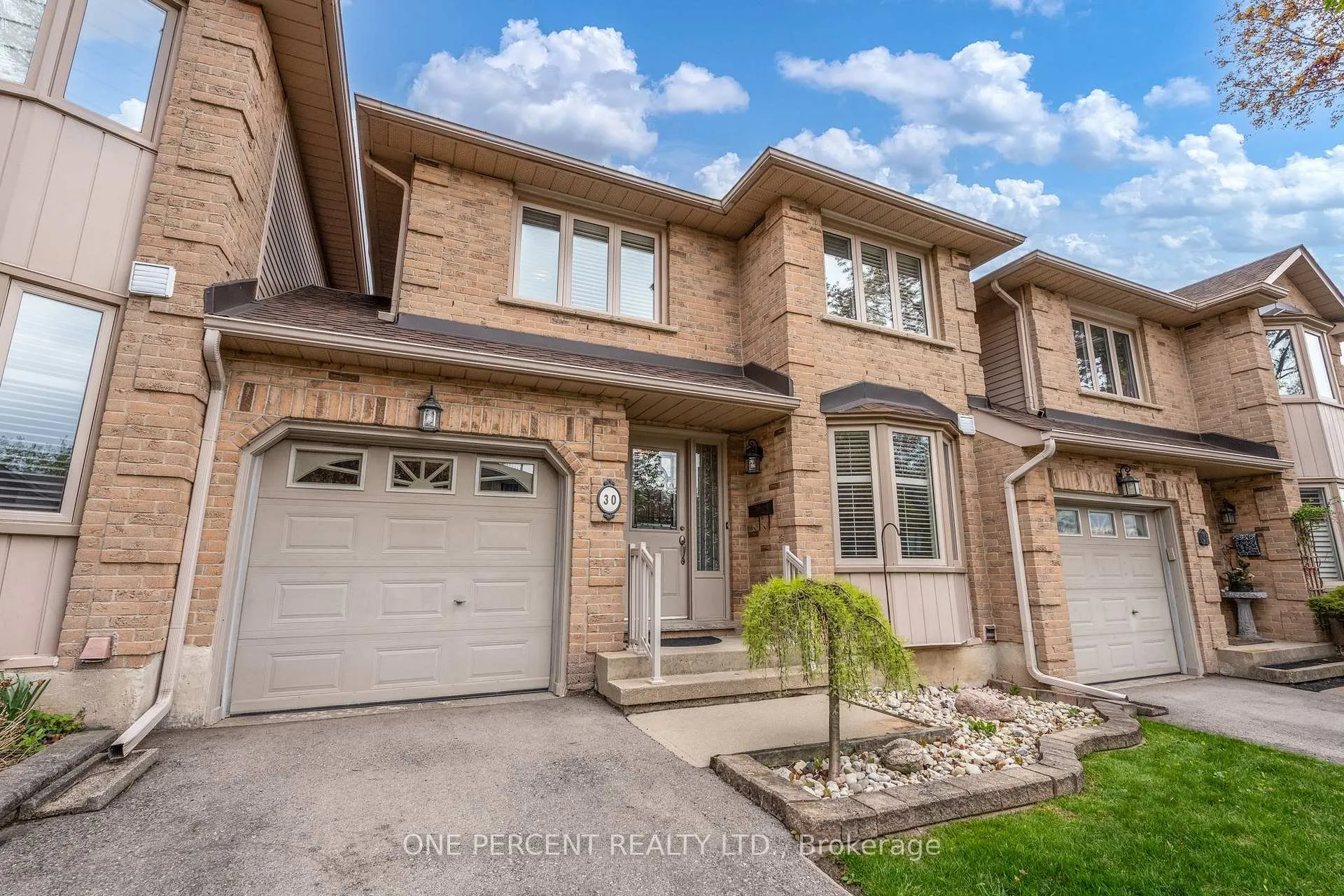 Photo 2 of Unit 30, 800 Upper Paradise Road, Hamilton, Gurnett — HOMEH