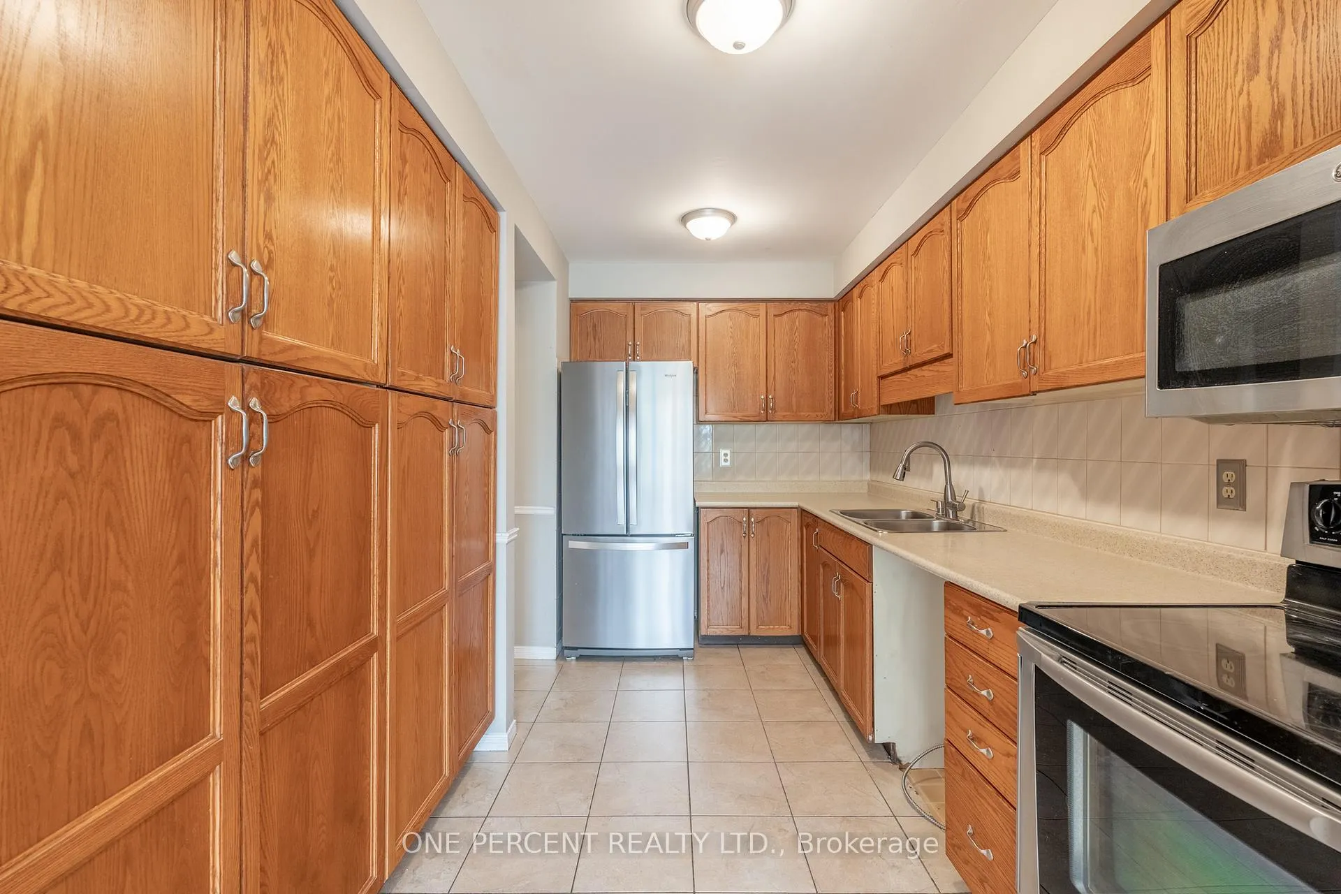Photo 5 of Unit 30, 800 Upper Paradise Road, Hamilton, Gurnett — HOMEH