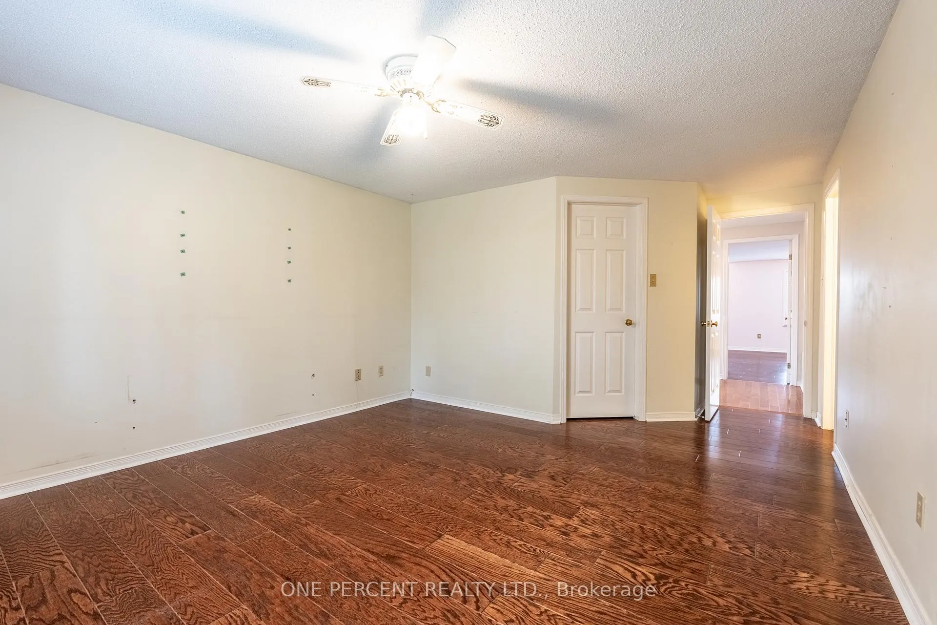Photo 15 of Unit 30, 800 Upper Paradise Road, Hamilton, Gurnett — HOMEH