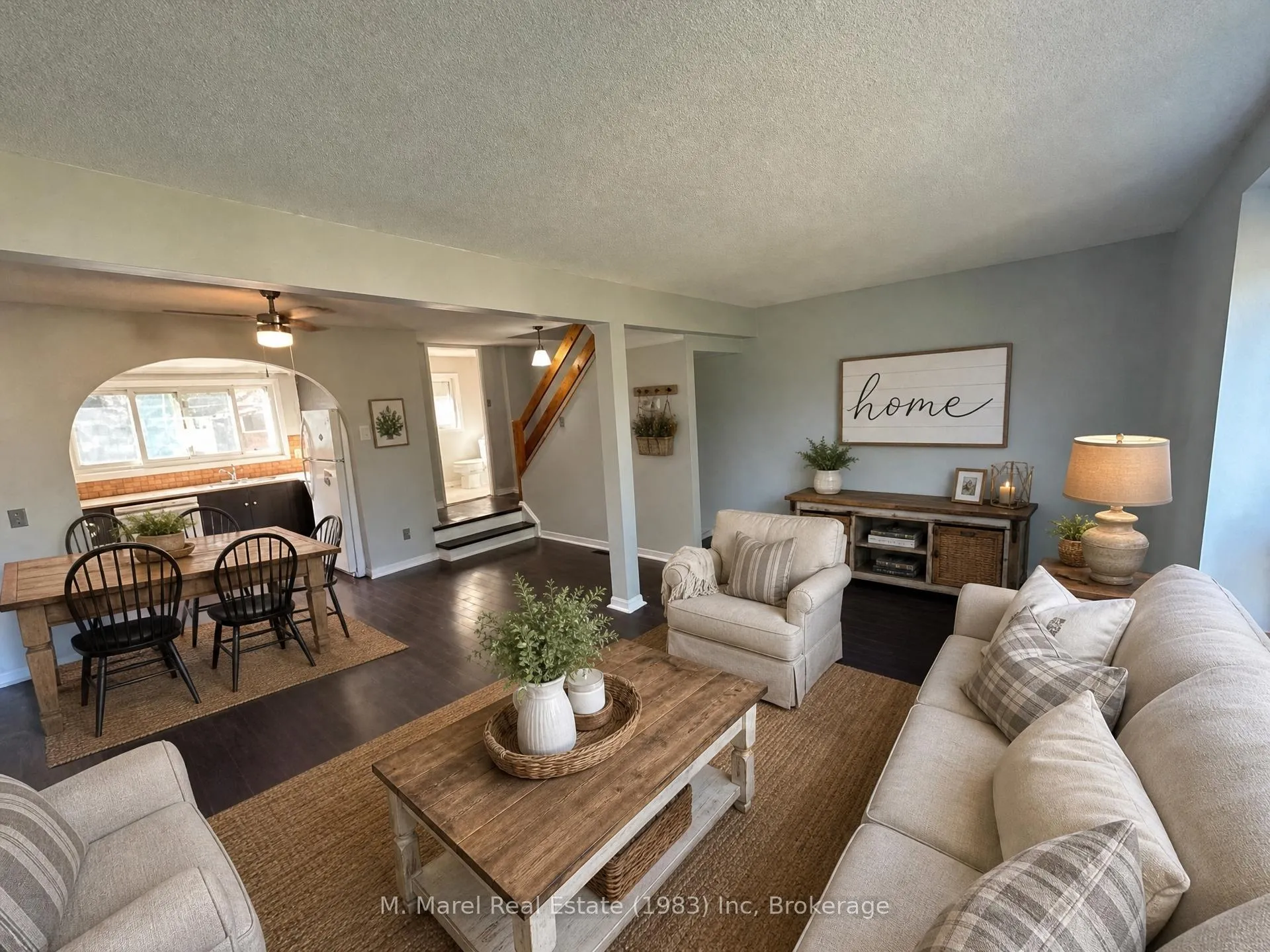 Photo 4 of Unit 33, 125 Bonaventure Drive, Hamilton, Gilbert — HOMEH