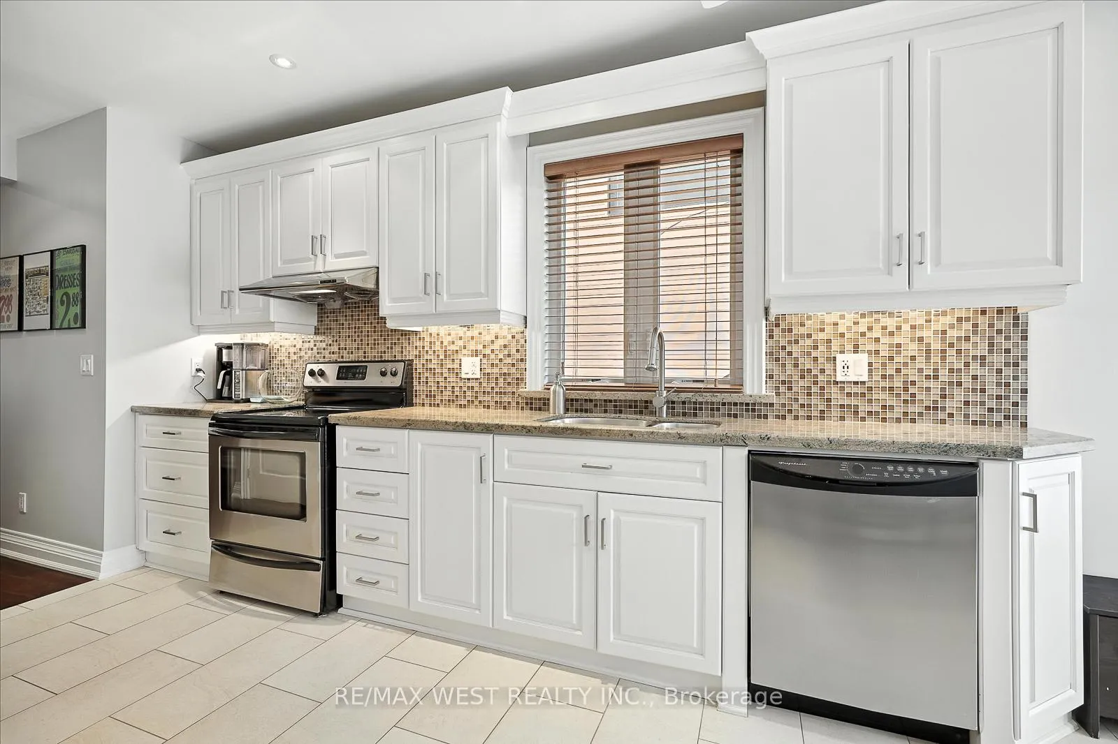 Photo 16 of 165 Caledonia Road, Toronto, Corso Italia-Davenport — HOMEH