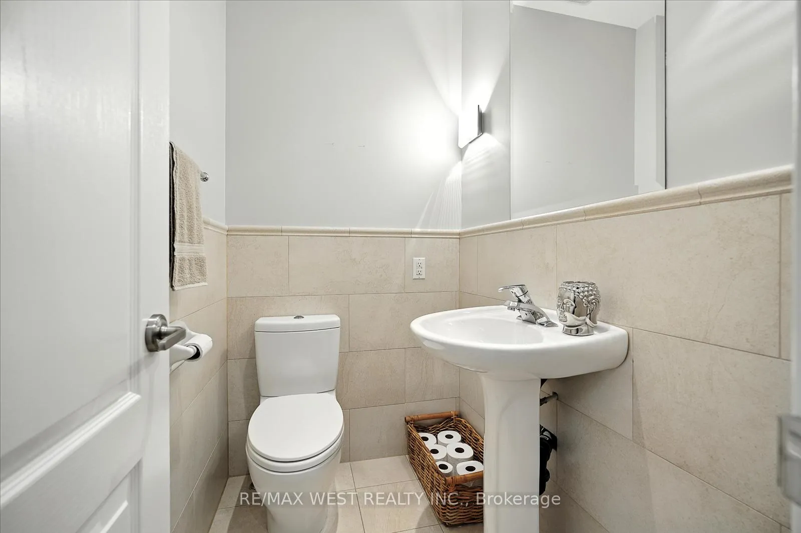 Photo 21 of 165 Caledonia Road, Toronto, Corso Italia-Davenport — HOMEH