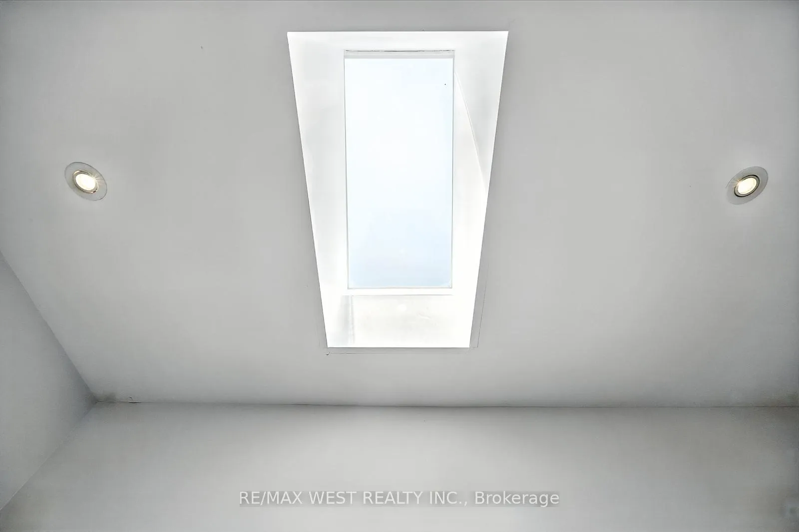 Photo 23 of 165 Caledonia Road, Toronto, Corso Italia-Davenport — HOMEH