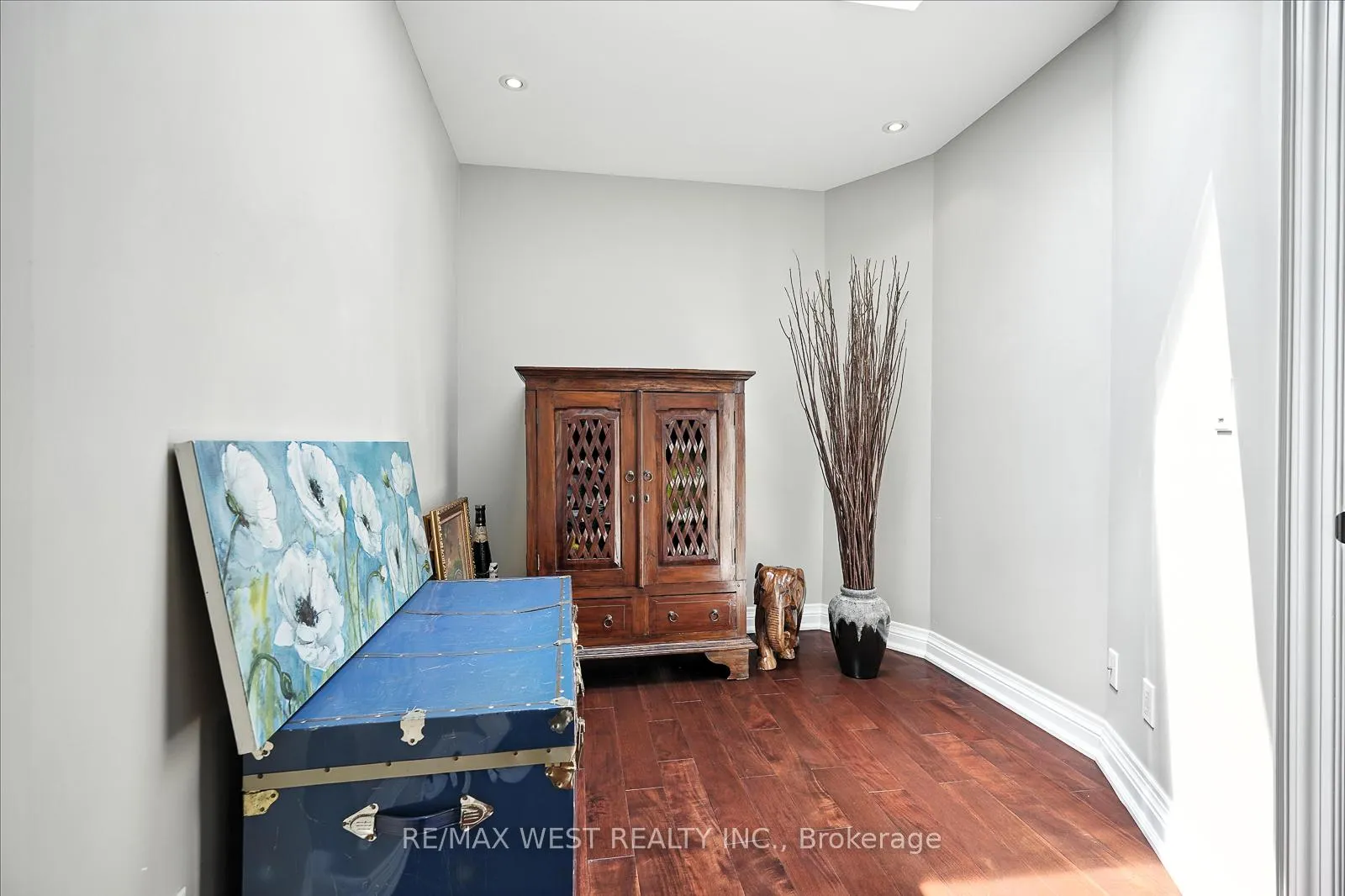 Photo 29 of 165 Caledonia Road, Toronto, Corso Italia-Davenport — HOMEH