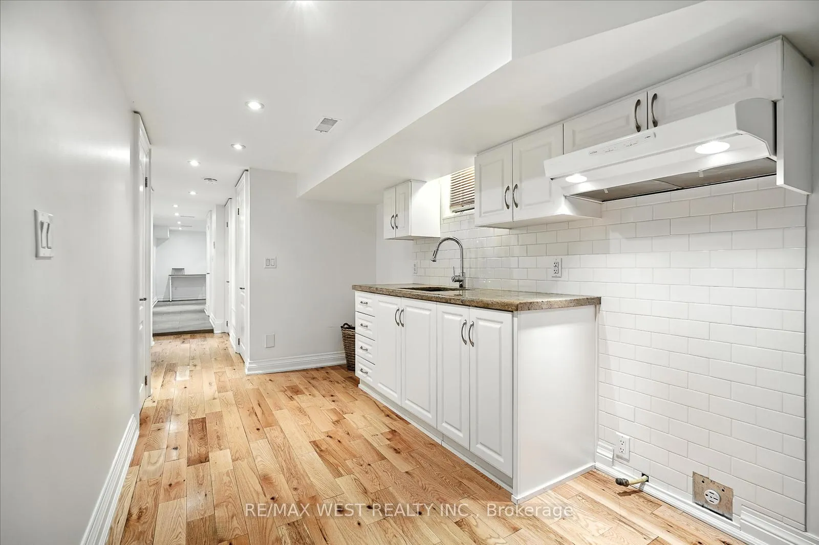 Photo 36 of 165 Caledonia Road, Toronto, Corso Italia-Davenport — HOMEH