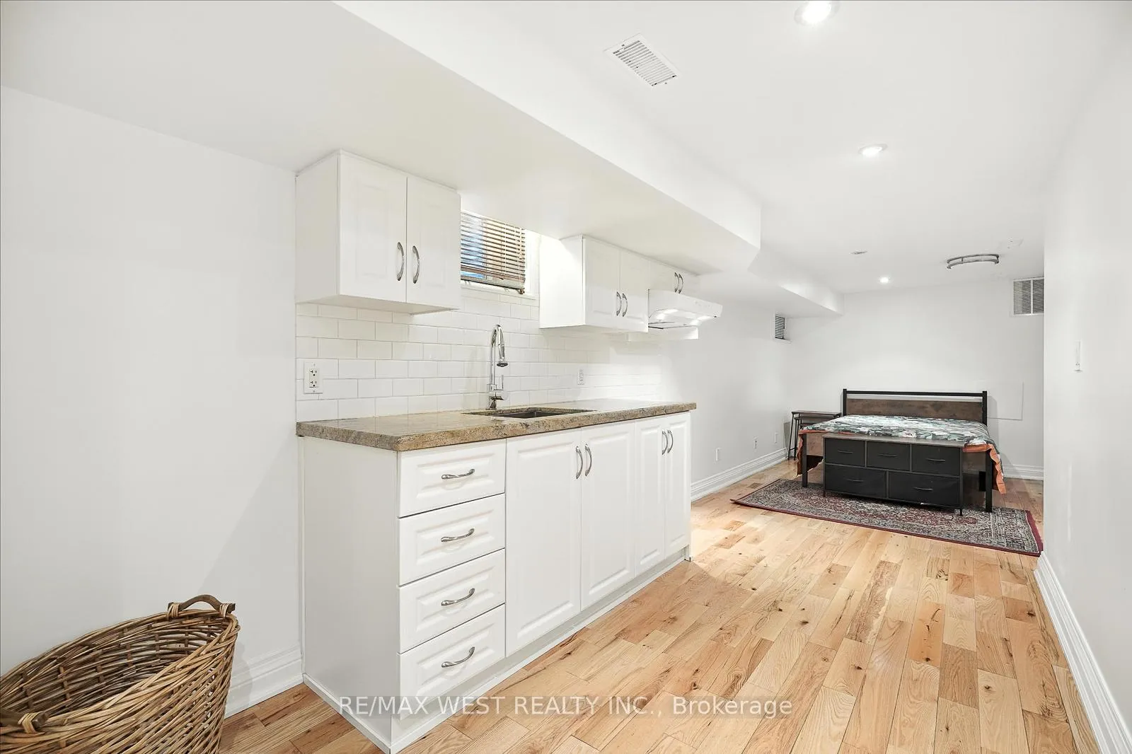 Photo 37 of 165 Caledonia Road, Toronto, Corso Italia-Davenport — HOMEH