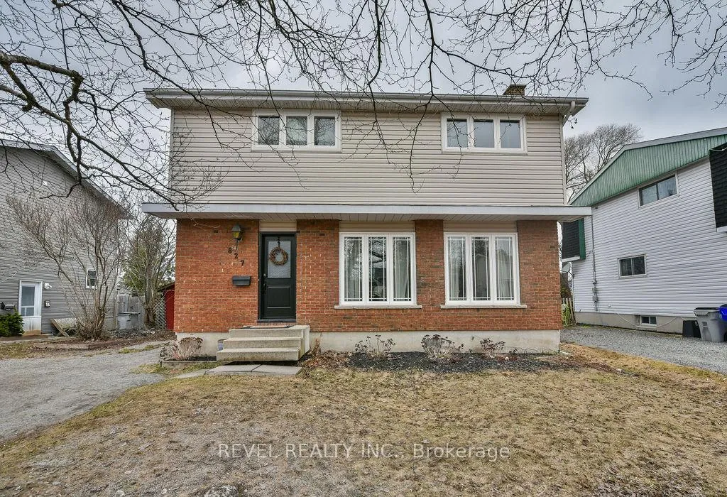 Front of 827 Denise Street
