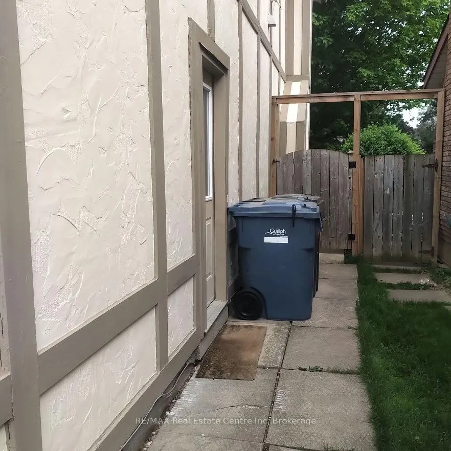 Photo 2 of Unit Lower, 19 Hands Drive, Guelph, Kortright East — HOMEH