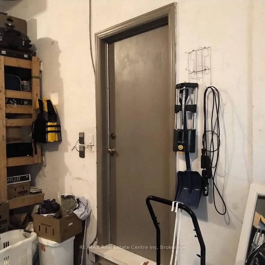 Photo 5 of Unit Lower, 19 Hands Drive, Guelph, Kortright East — HOMEH