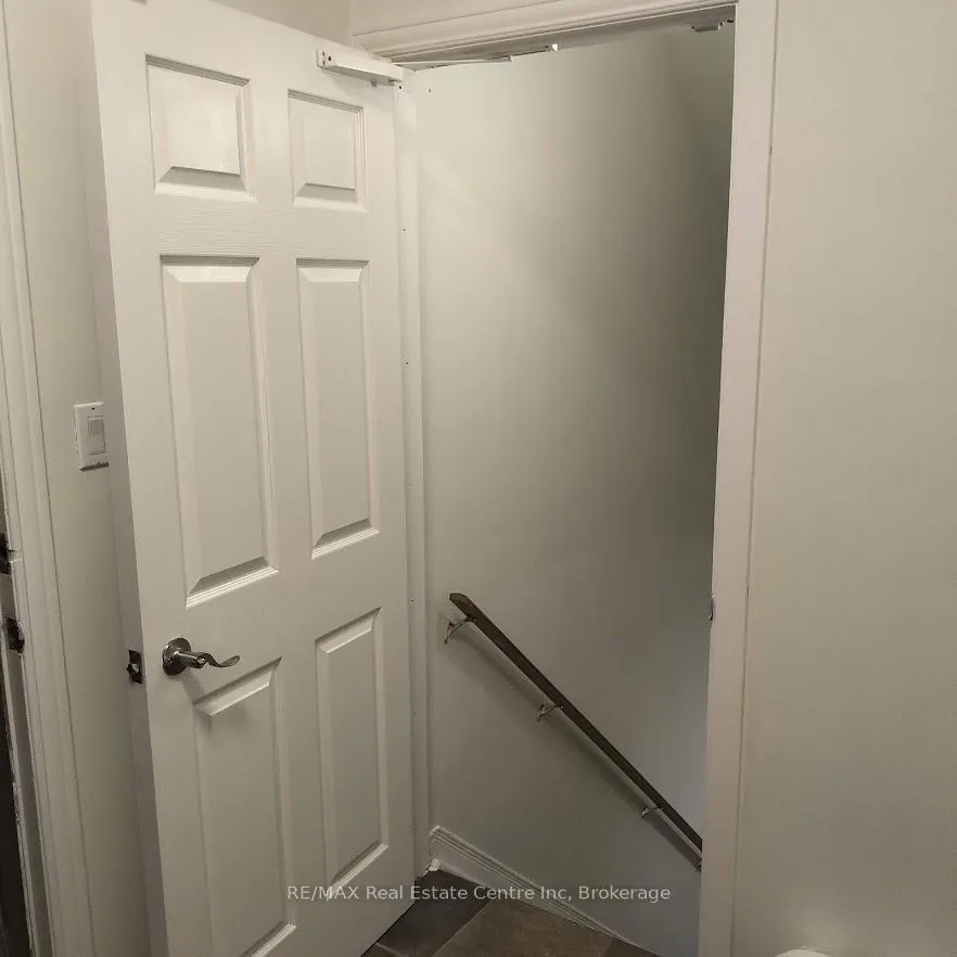 Photo 6 of Unit Lower, 19 Hands Drive, Guelph, Kortright East — HOMEH