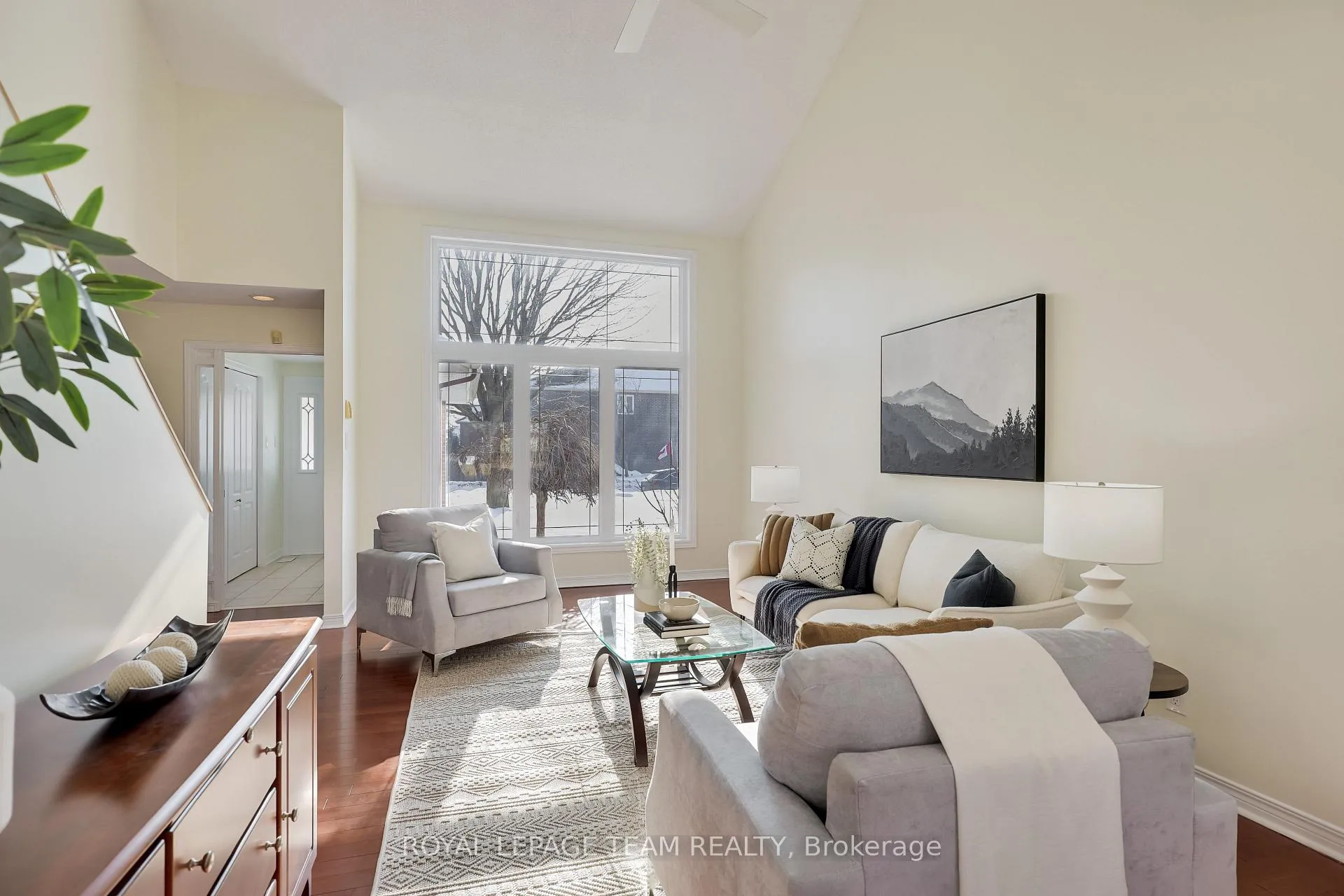 Photo 13 of 8 Saddlebrook Street, Ottawa, Centrepointe — HOMEH