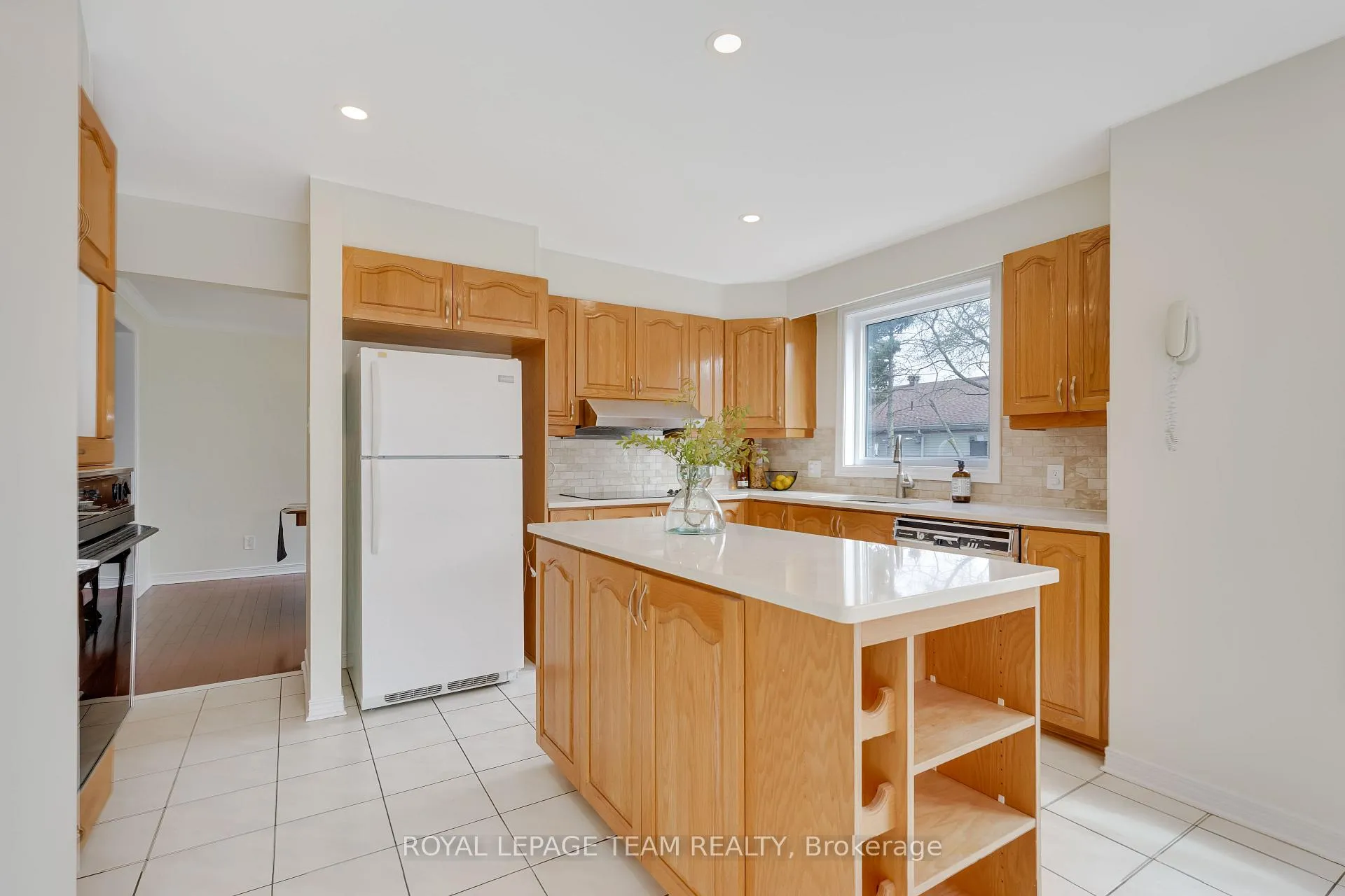 Photo 19 of 8 Saddlebrook Street, Ottawa, Centrepointe — HOMEH