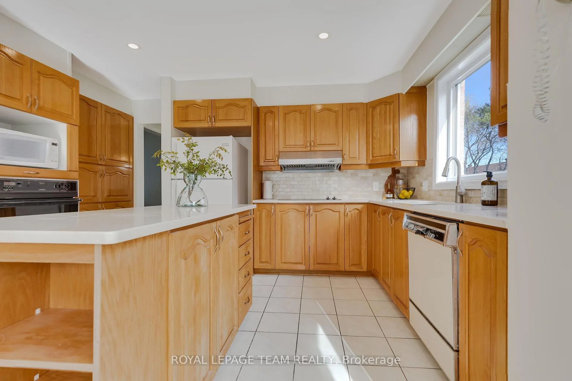 Photo 21 of 8 Saddlebrook Street, Ottawa, Centrepointe — HOMEH