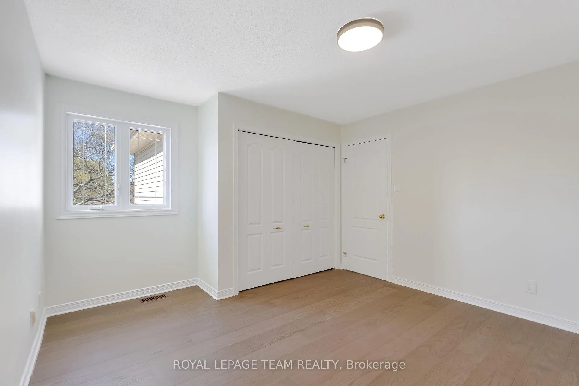 Photo 33 of 8 Saddlebrook Street, Ottawa, Centrepointe — HOMEH