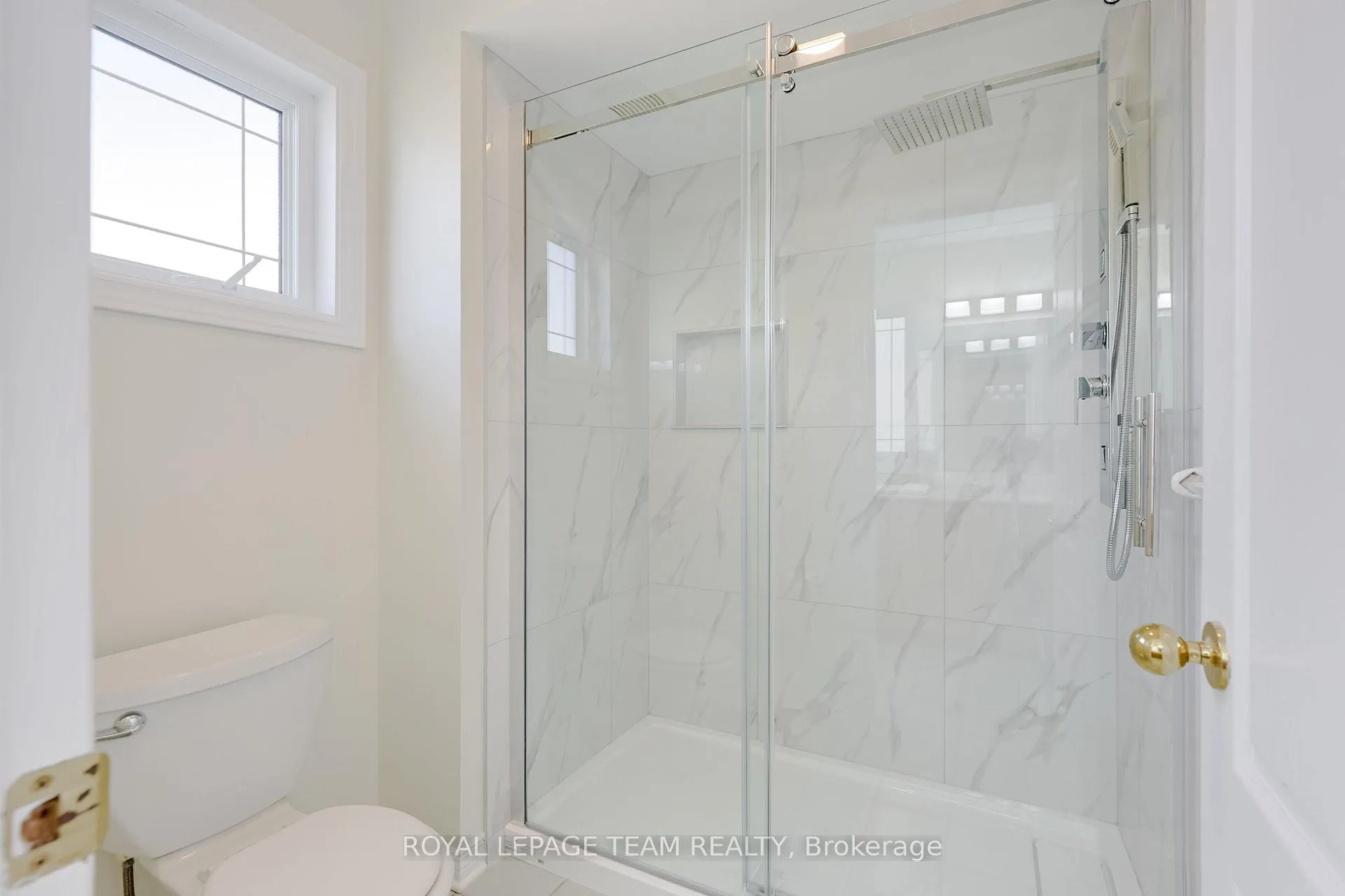 Photo 38 of 8 Saddlebrook Street, Ottawa, Centrepointe — HOMEH