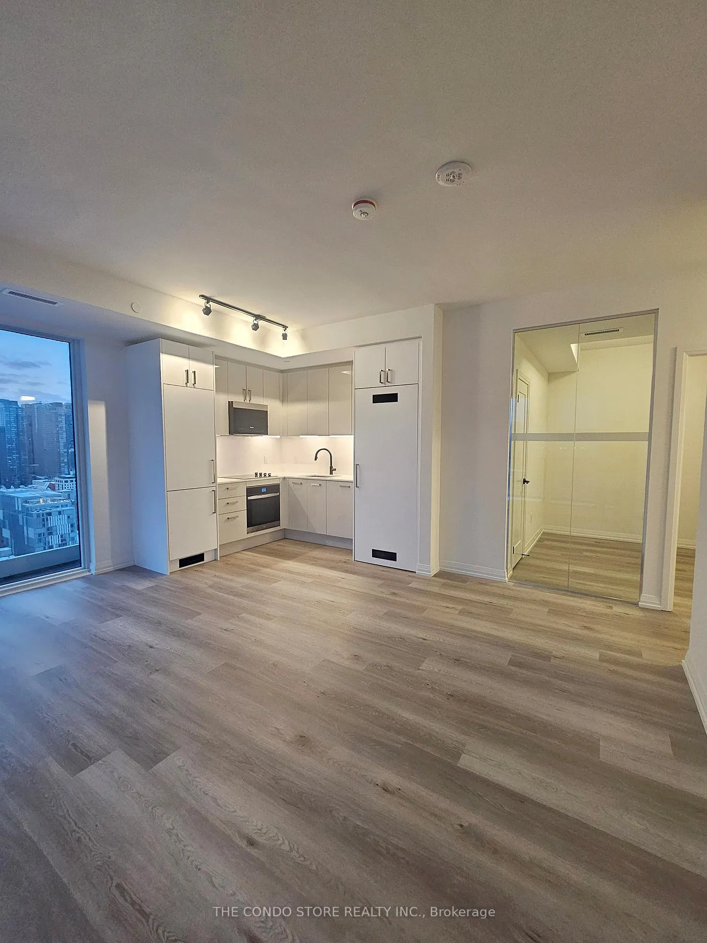 Photo 8 of Unit 2305, 280 Dundas Street W, Toronto, Kensington-Chinatown — HOMEH