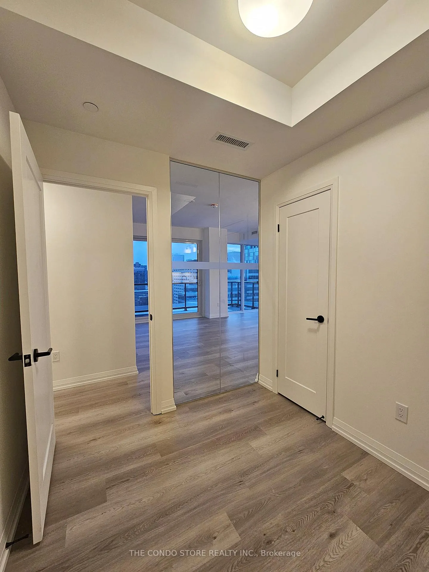 Photo 15 of Unit 2305, 280 Dundas Street W, Toronto, Kensington-Chinatown — HOMEH