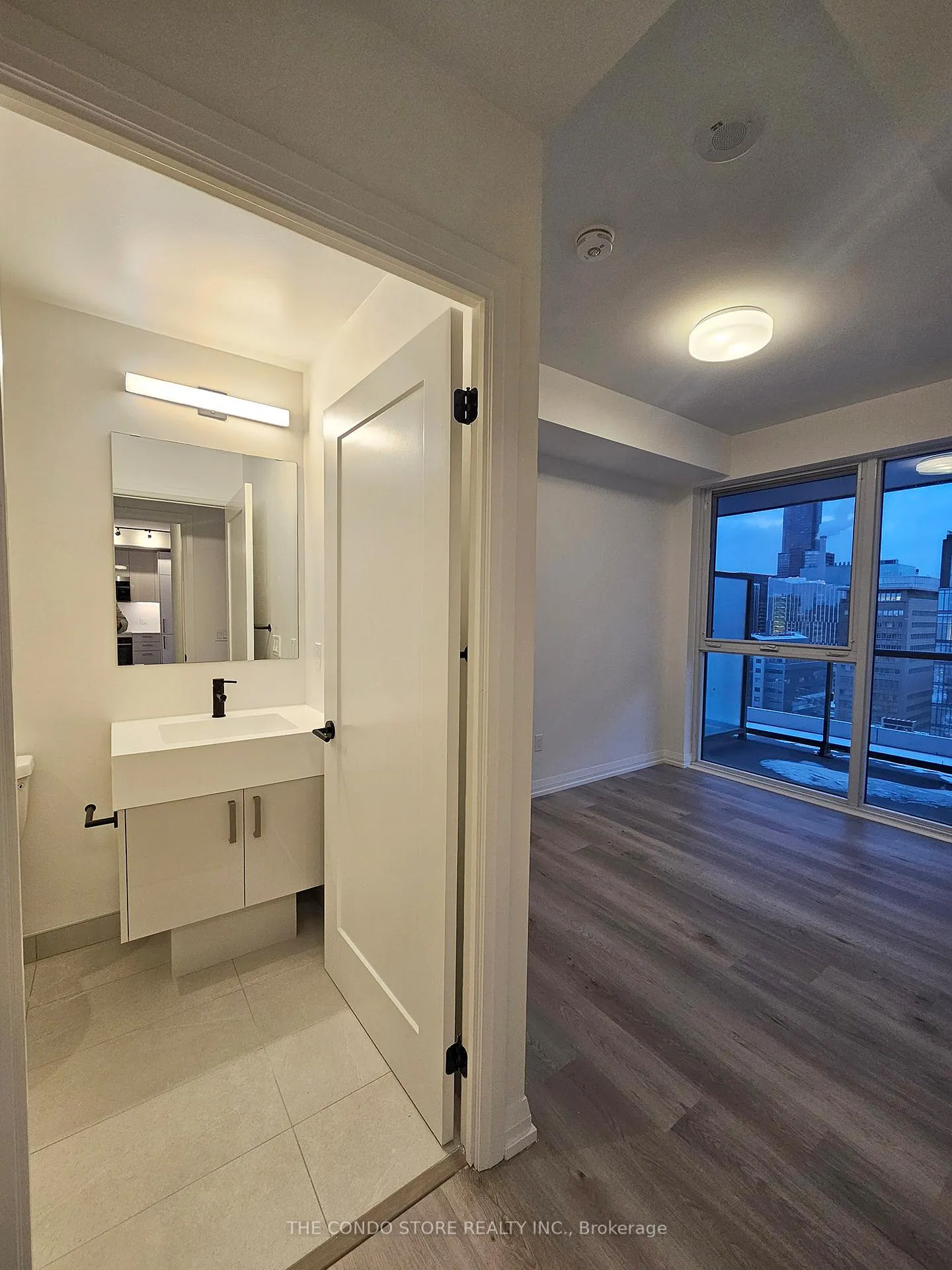 Photo 18 of Unit 2305, 280 Dundas Street W, Toronto, Kensington-Chinatown — HOMEH