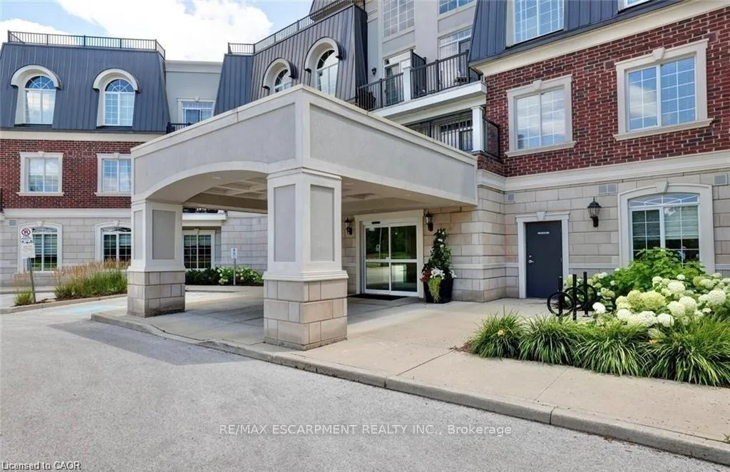 Photo 3 of Unit 308, 2300 Upper Middle Road, Oakville, Glen Abbey — HOMEH