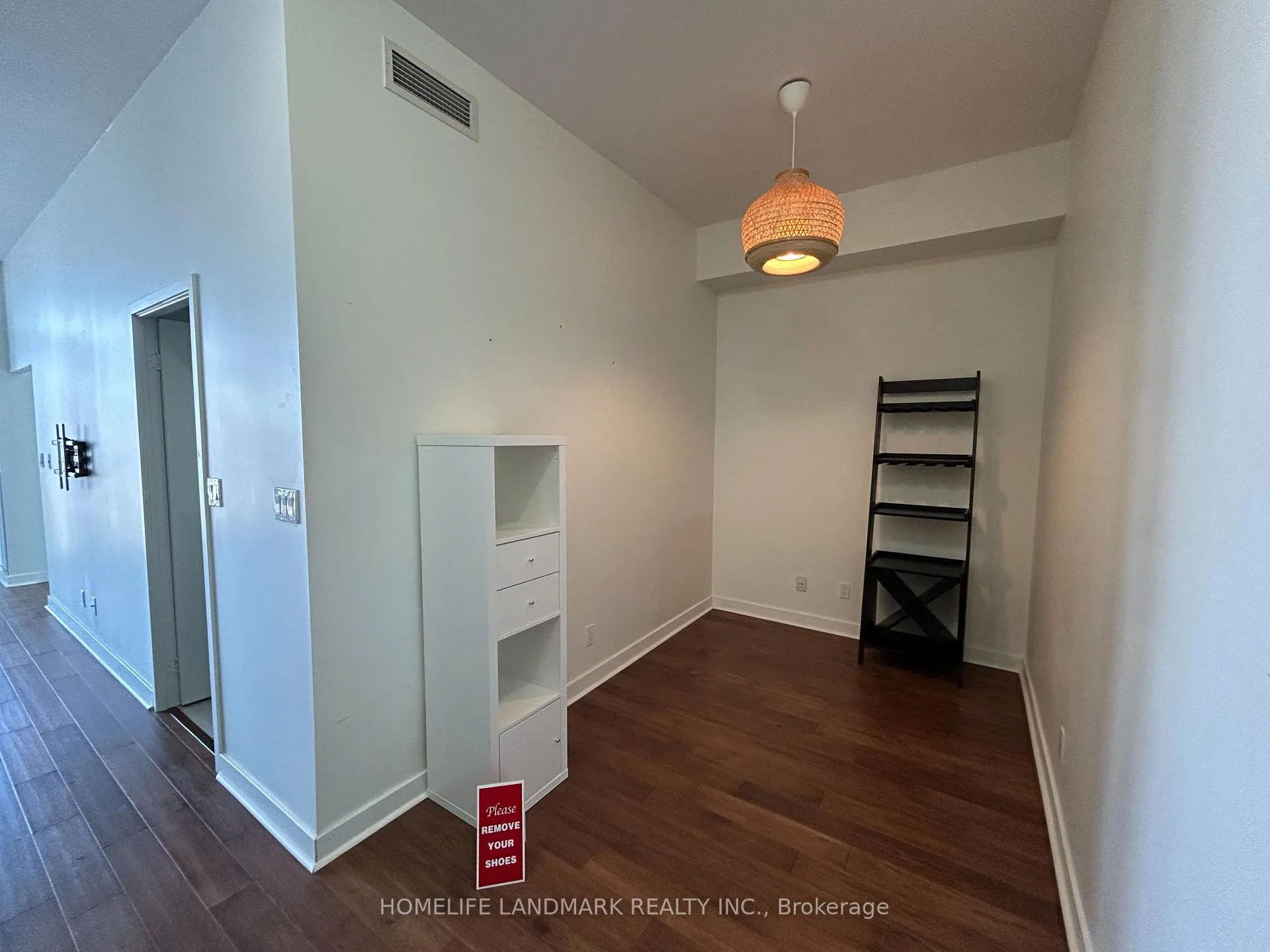 Photo 2 of Unit 2206, 126 Simcoe Street, Toronto, Waterfront Communities — HOMEH