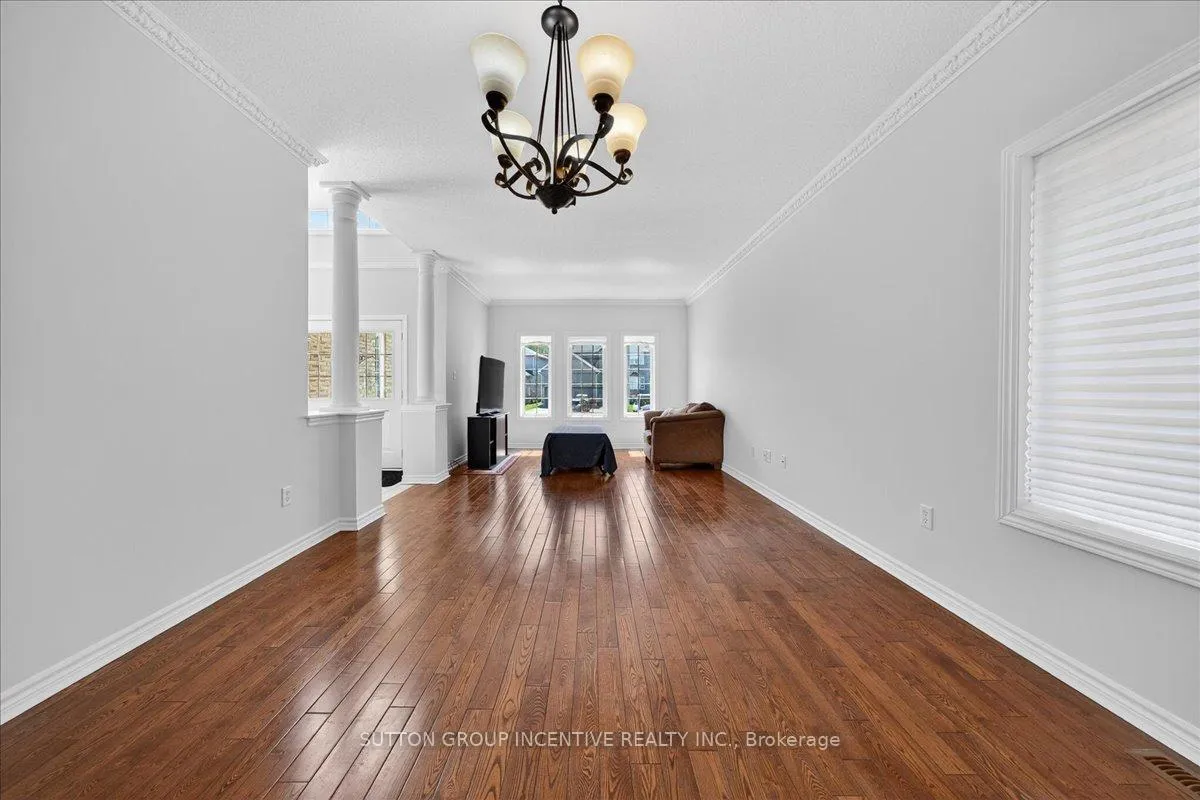 Photo 6 of 6 Silvercreek Crescent, Barrie, Ardagh — HOMEH