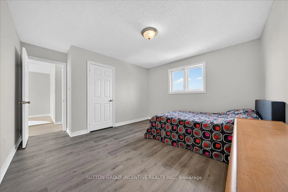 Photo 21 of 6 Silvercreek Crescent, Barrie, Ardagh — HOMEH