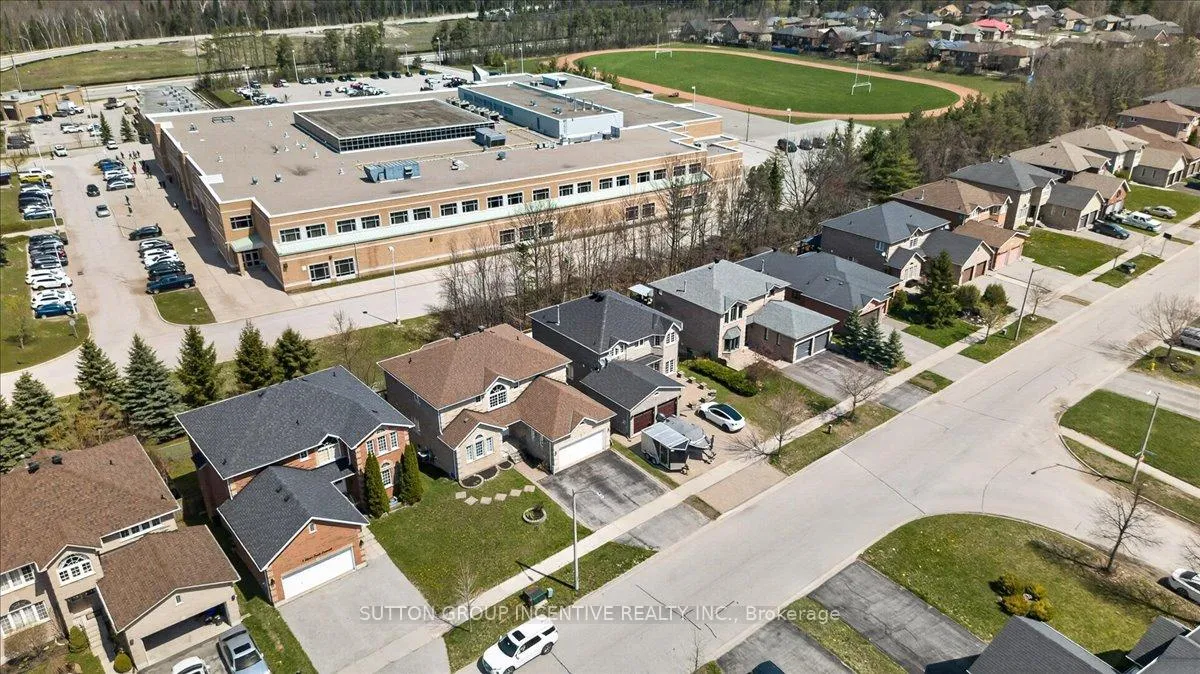 Photo 49 of 6 Silvercreek Crescent, Barrie, Ardagh — HOMEH